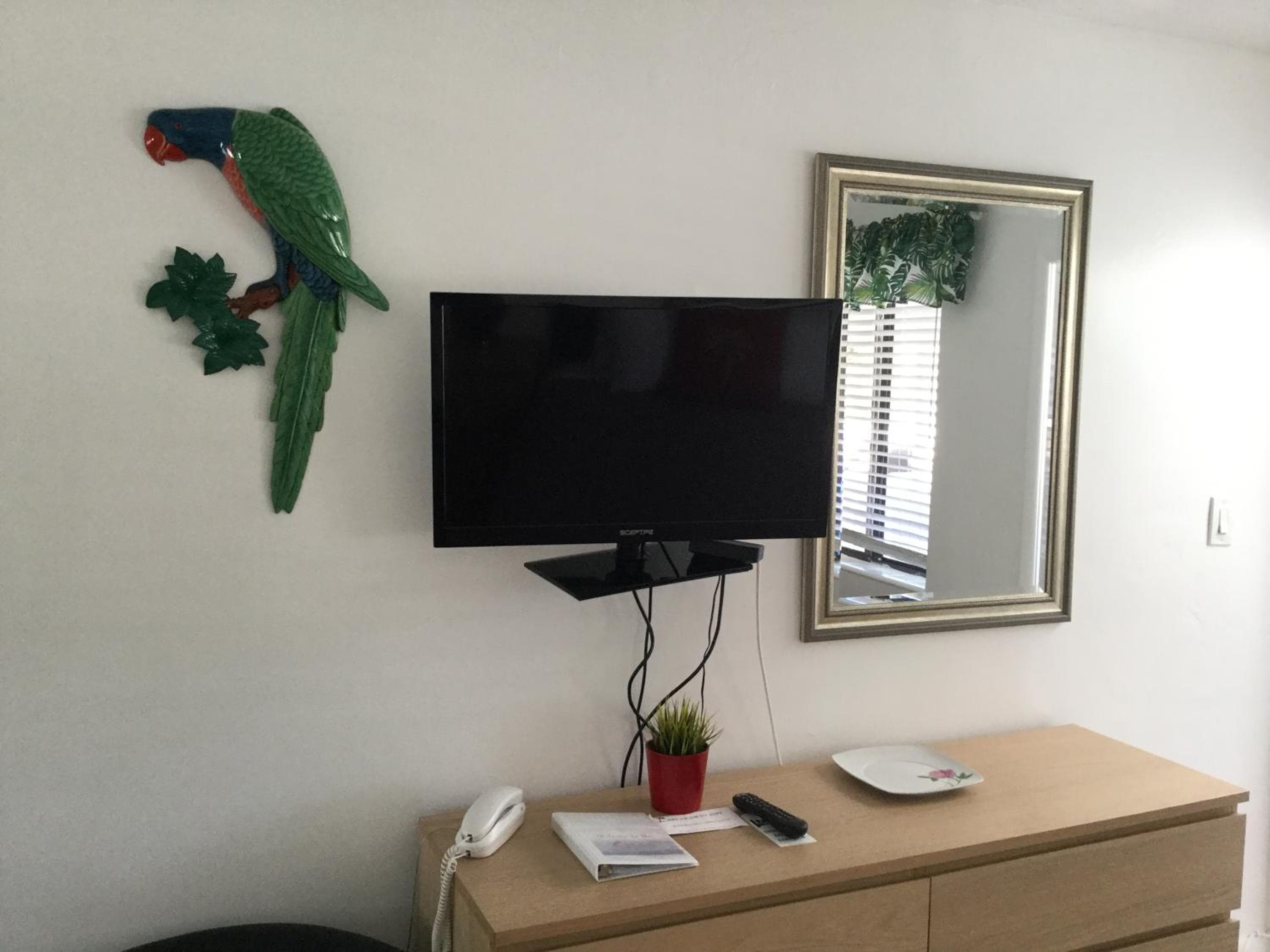 Breakaway Inn Guest House — 19