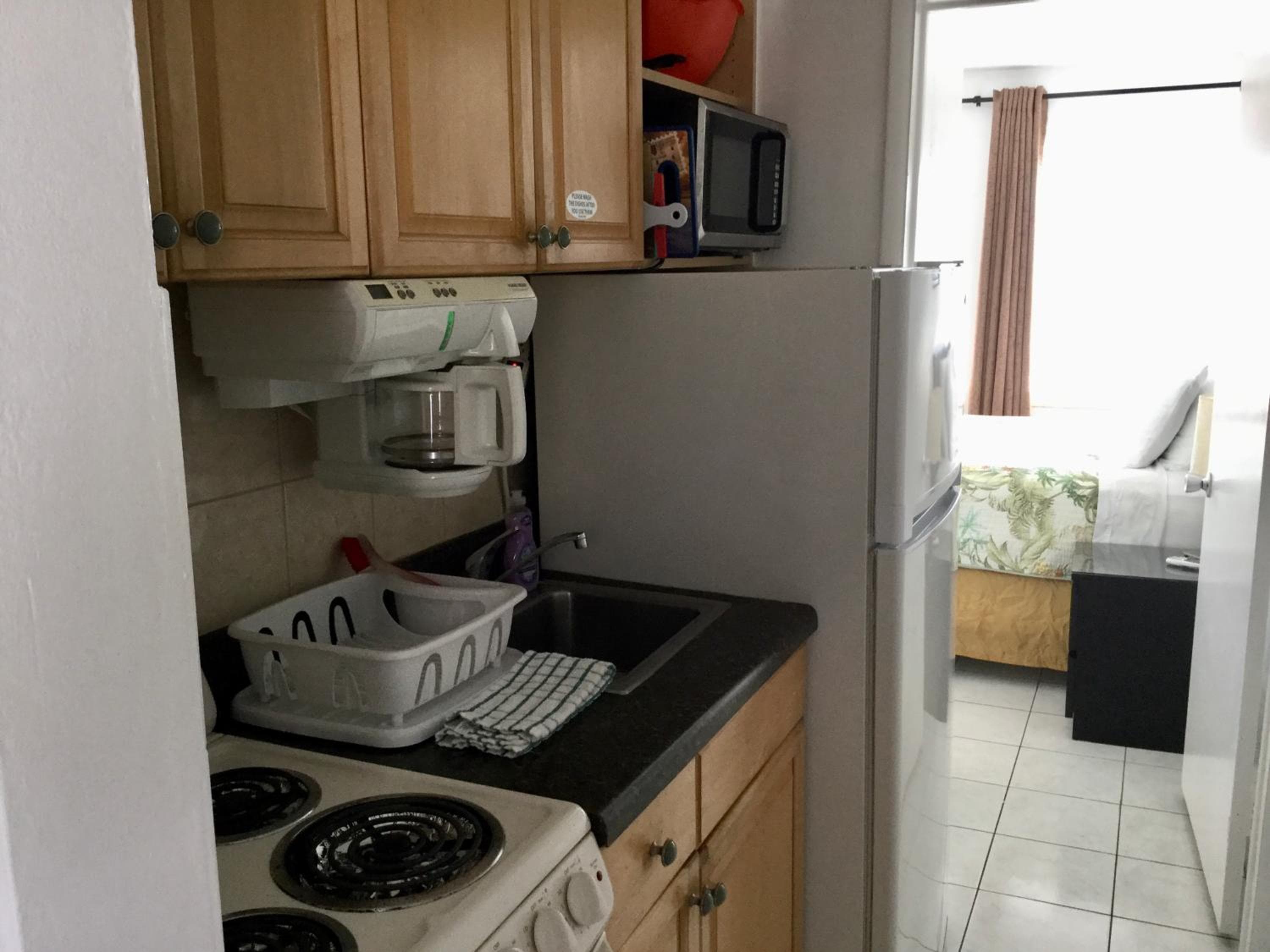 Breakaway Inn Guest House — 11