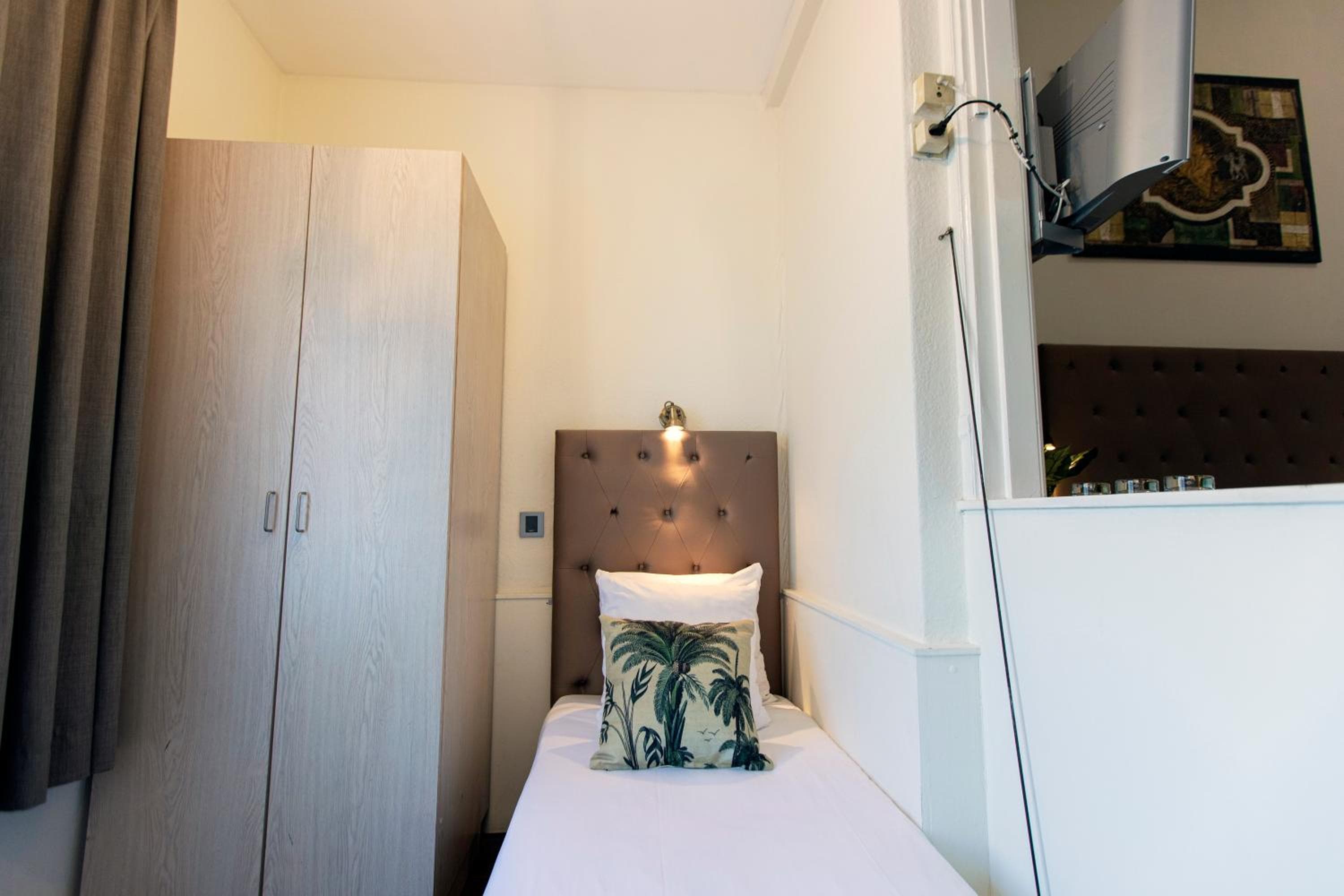 Quentin Museum Square Hotel — 3