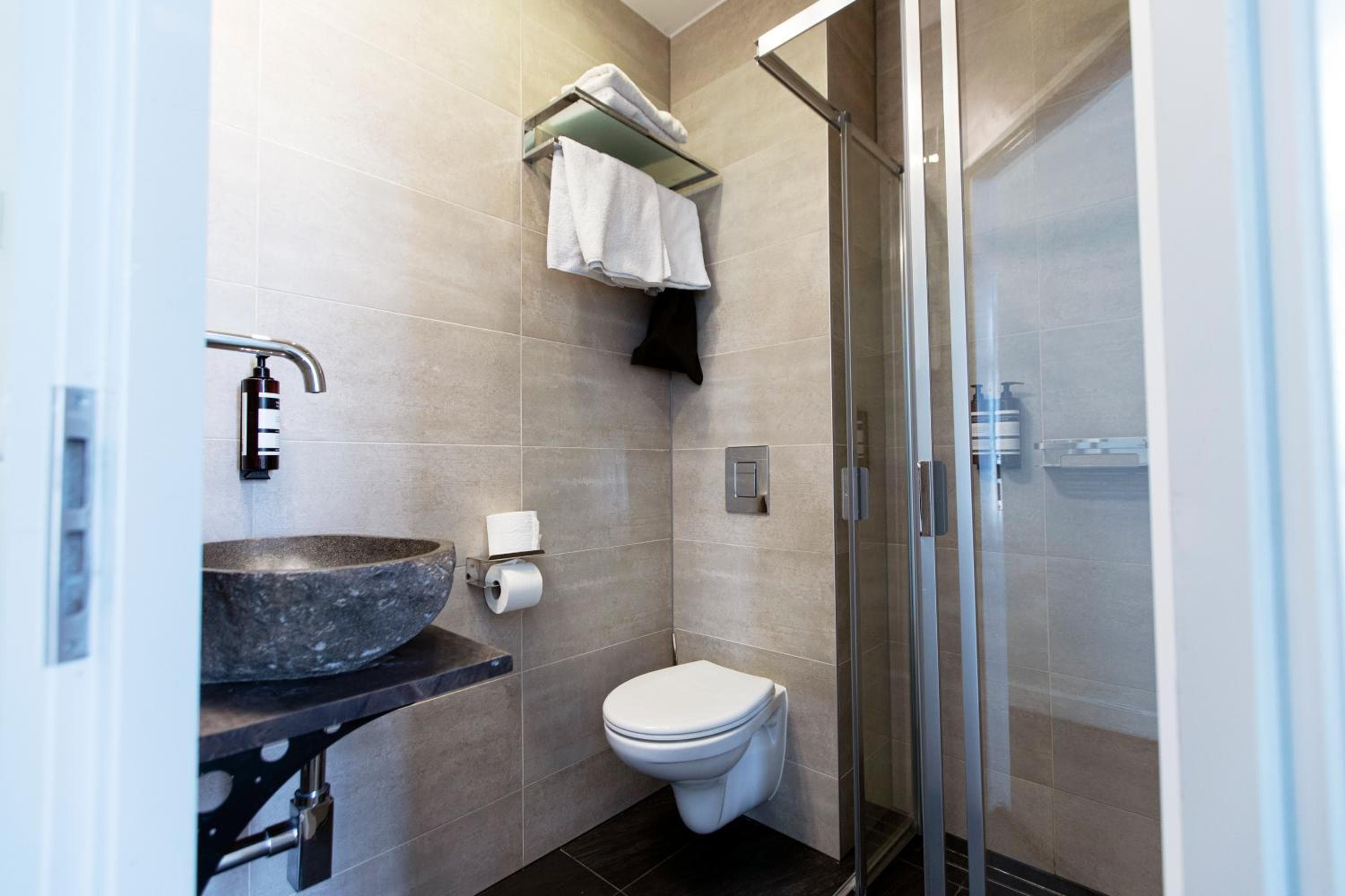 Quentin Museum Square Hotel — 10