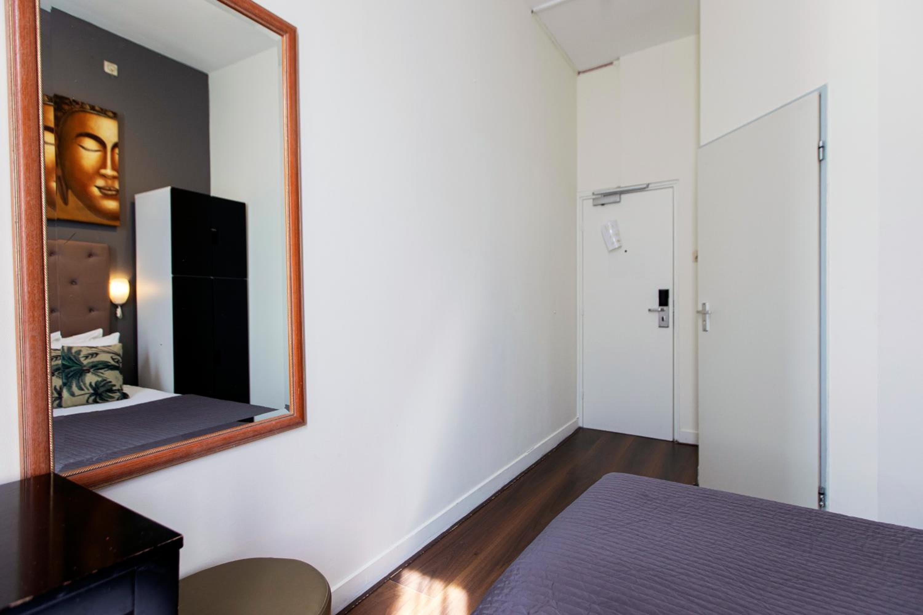 Quentin Museum Square Hotel — 28