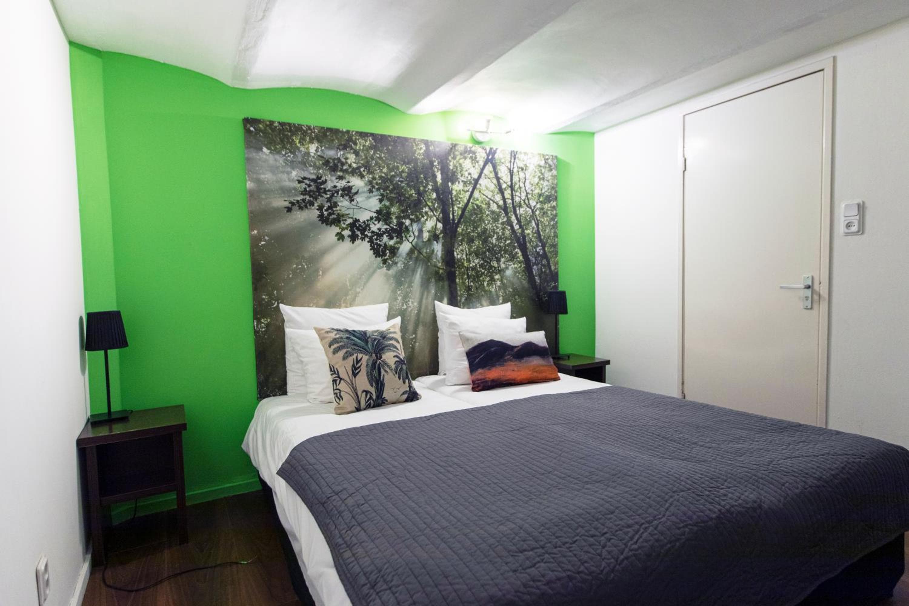 Quentin Museum Square Hotel — 30