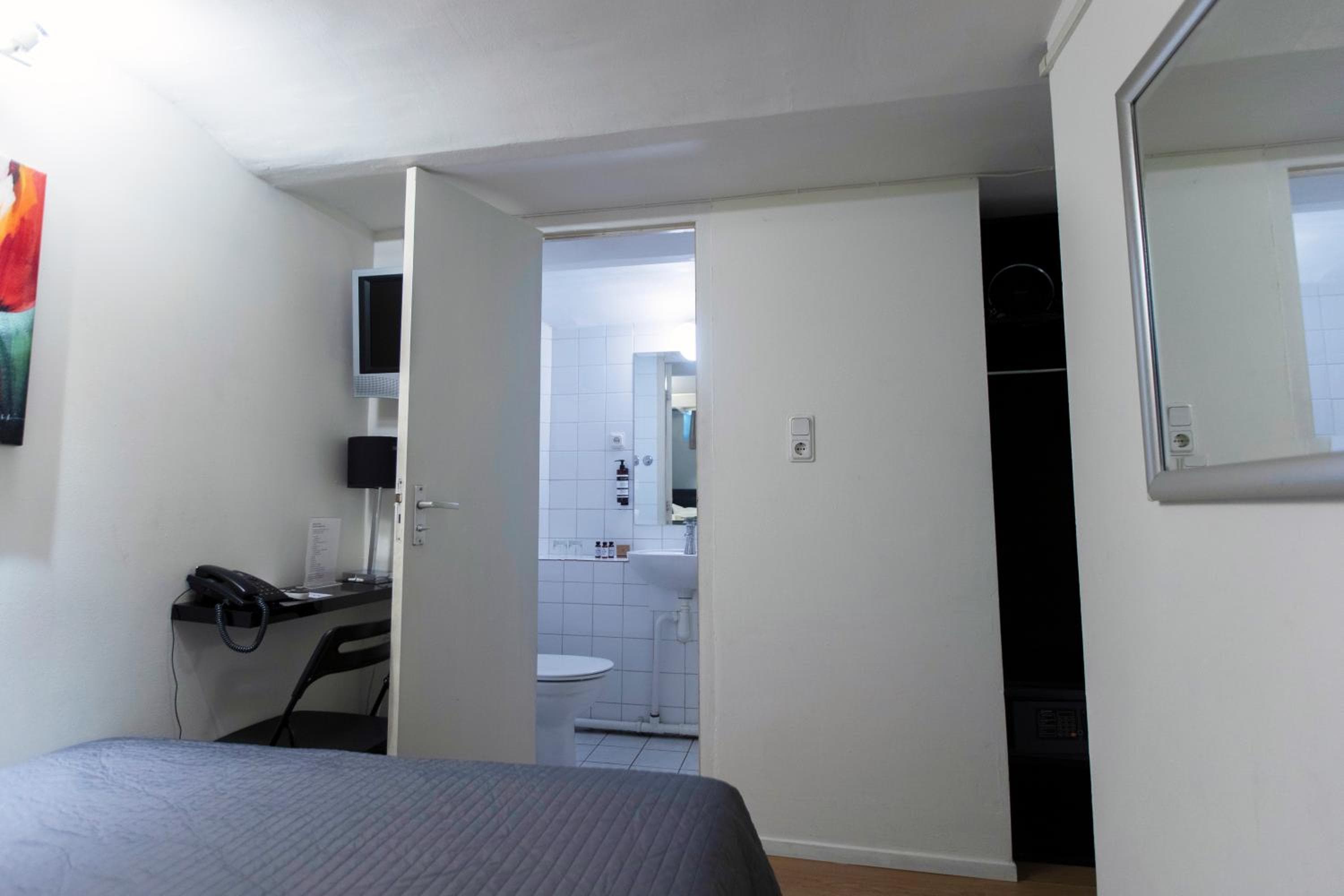 Quentin Museum Square Hotel — 29