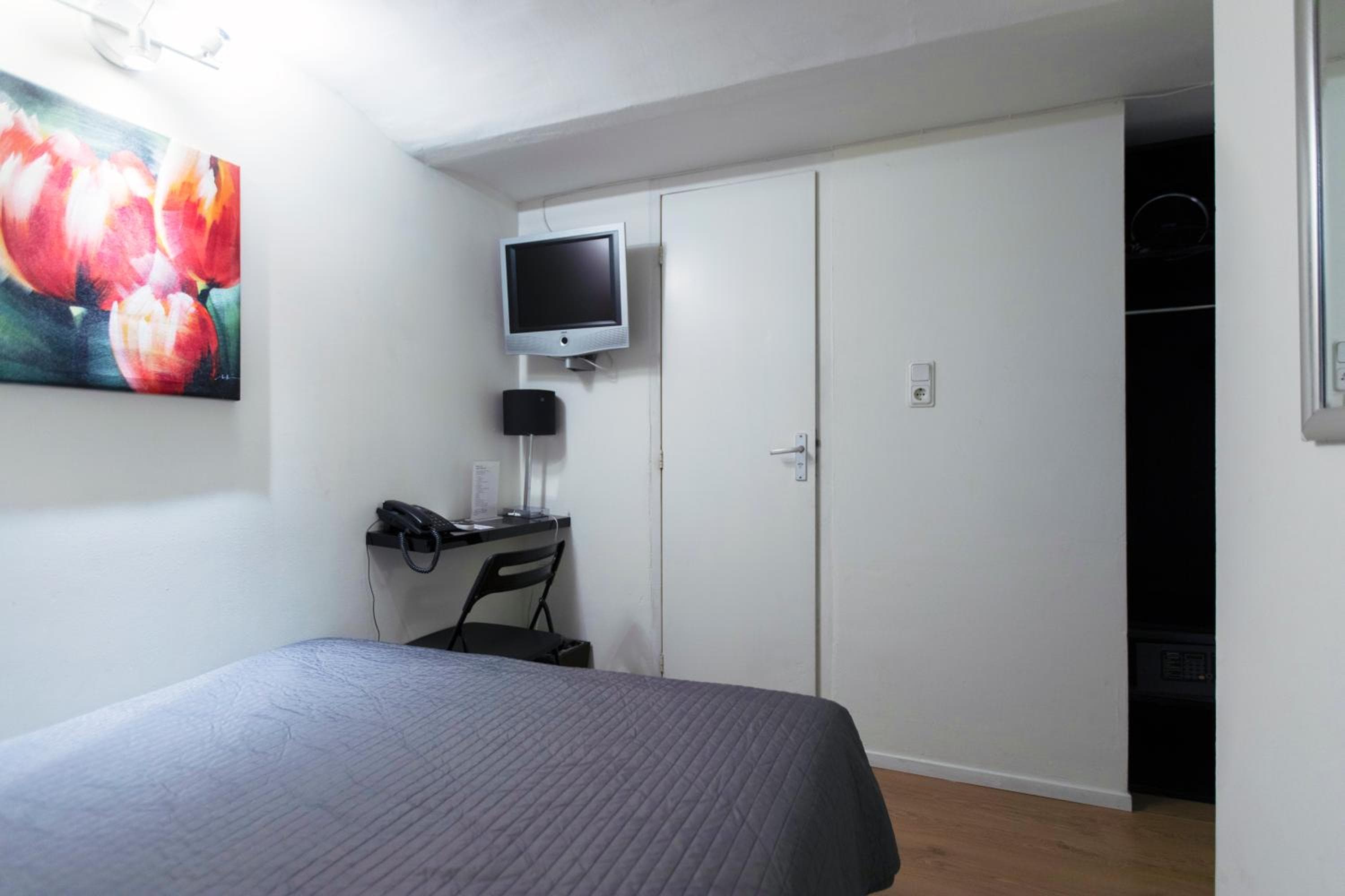 Quentin Museum Square Hotel — 30