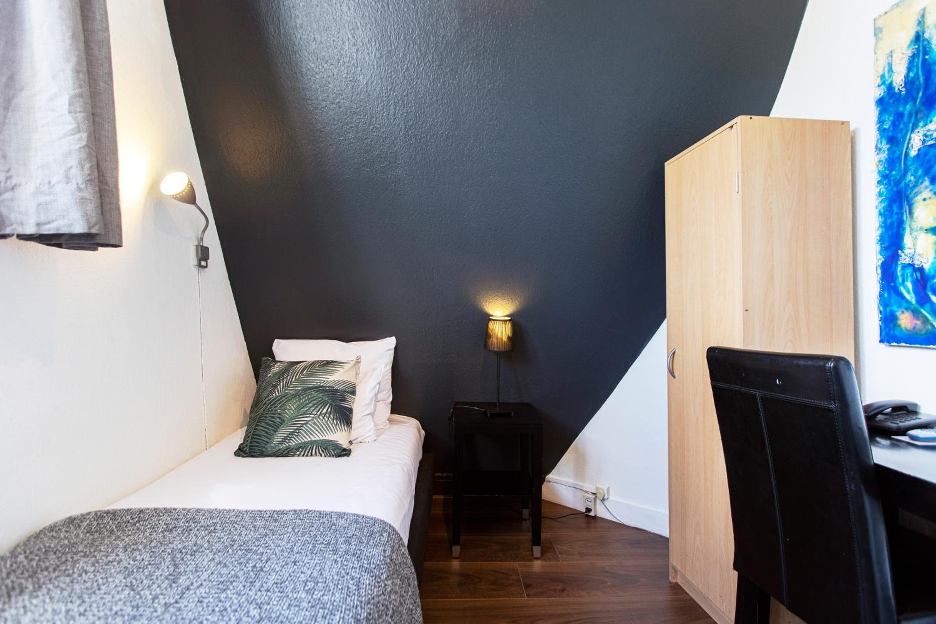 Quentin Museum Square Hotel — 25