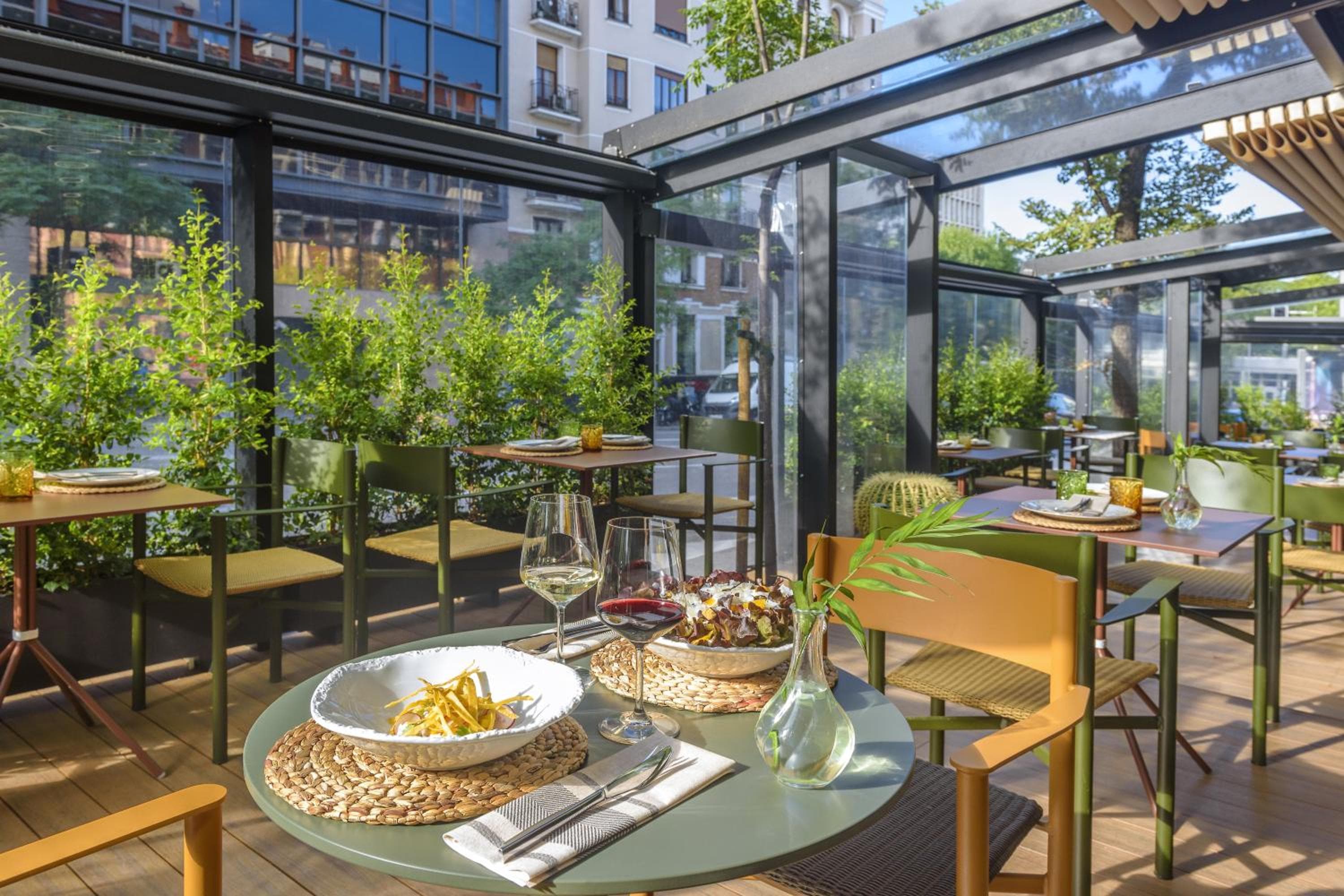Meliá Madrid Serrano — 27