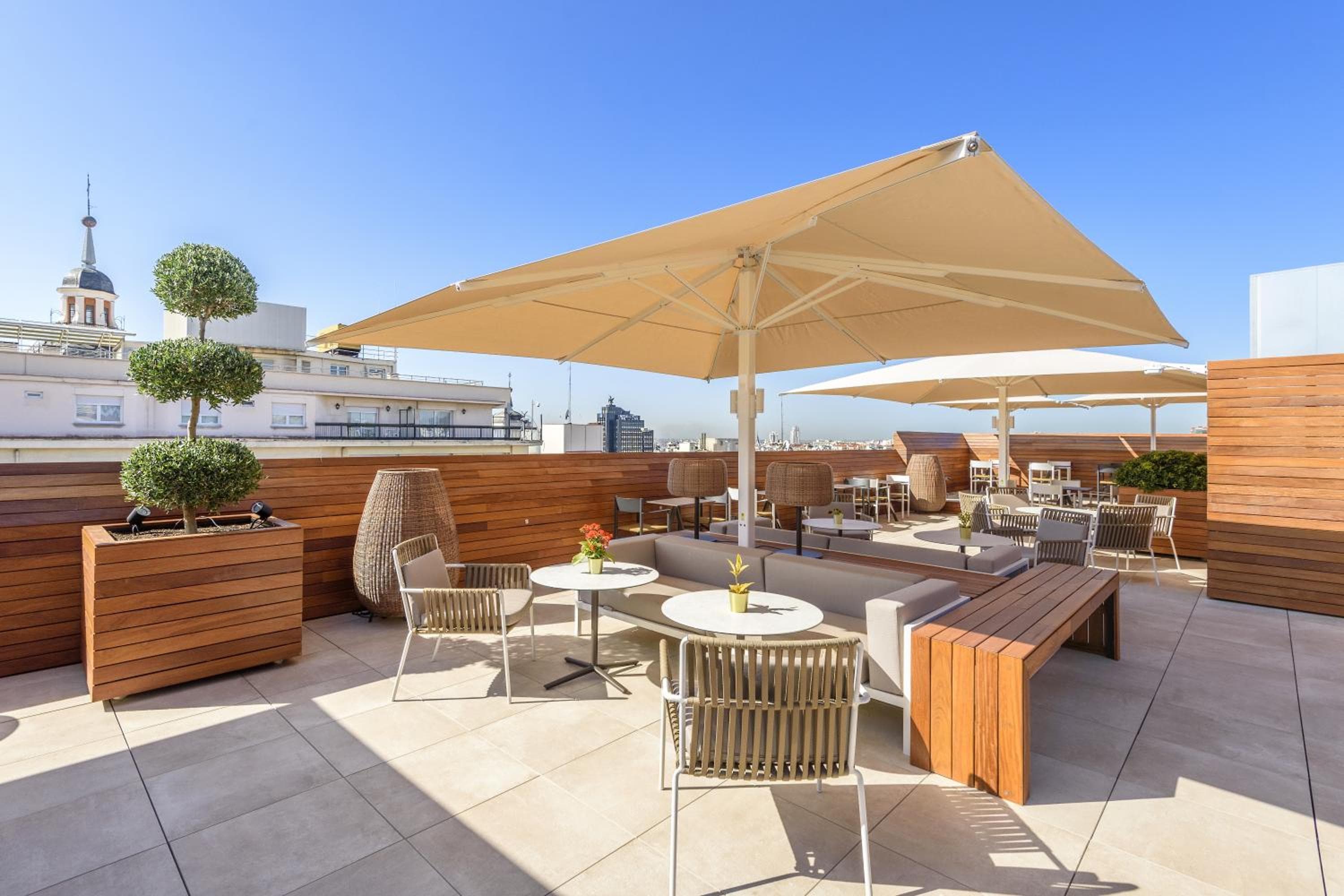 Melia Madrid Serrano — 14