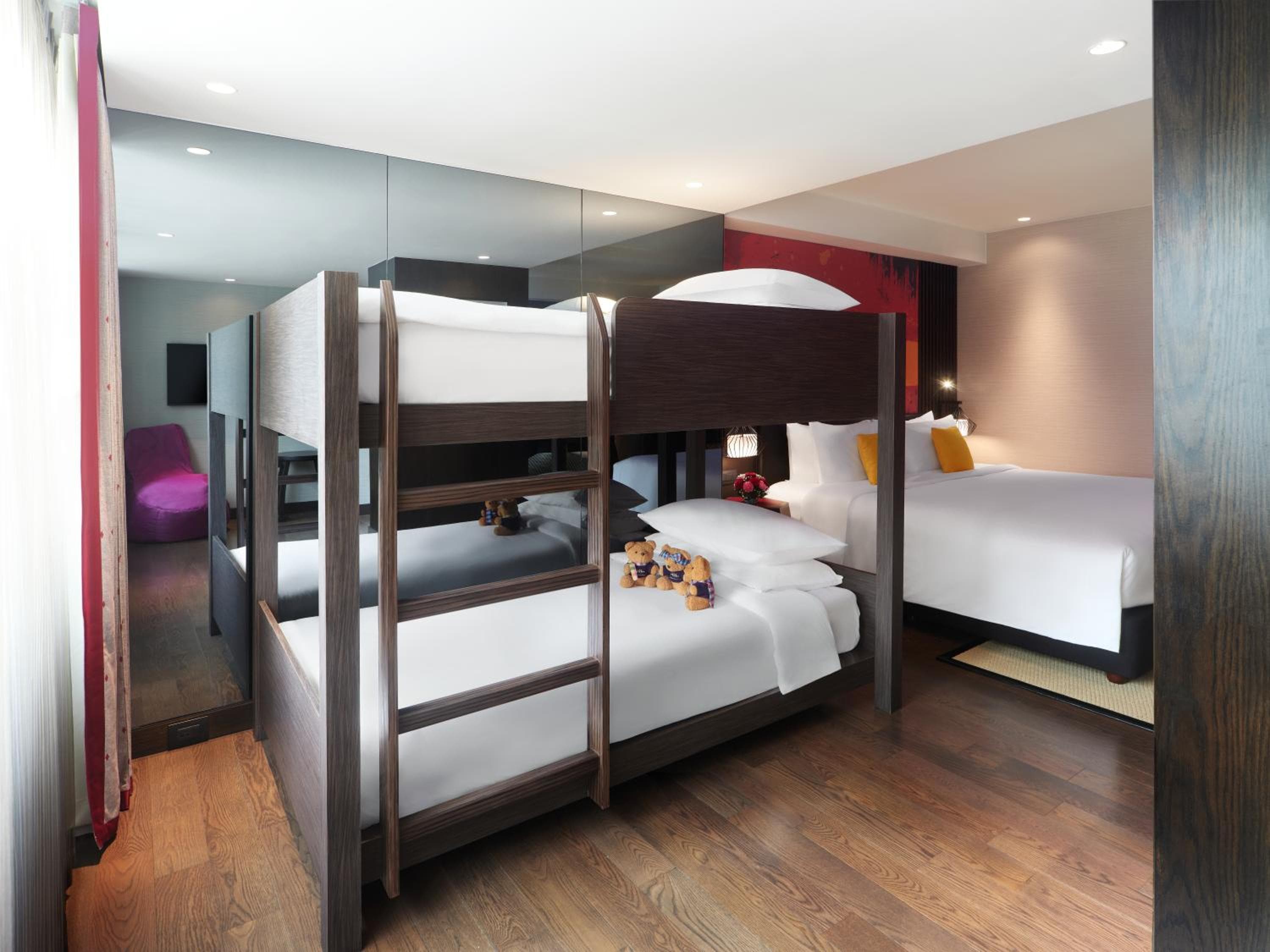 Mercure Bangkok Sukhumvit 11 — 17