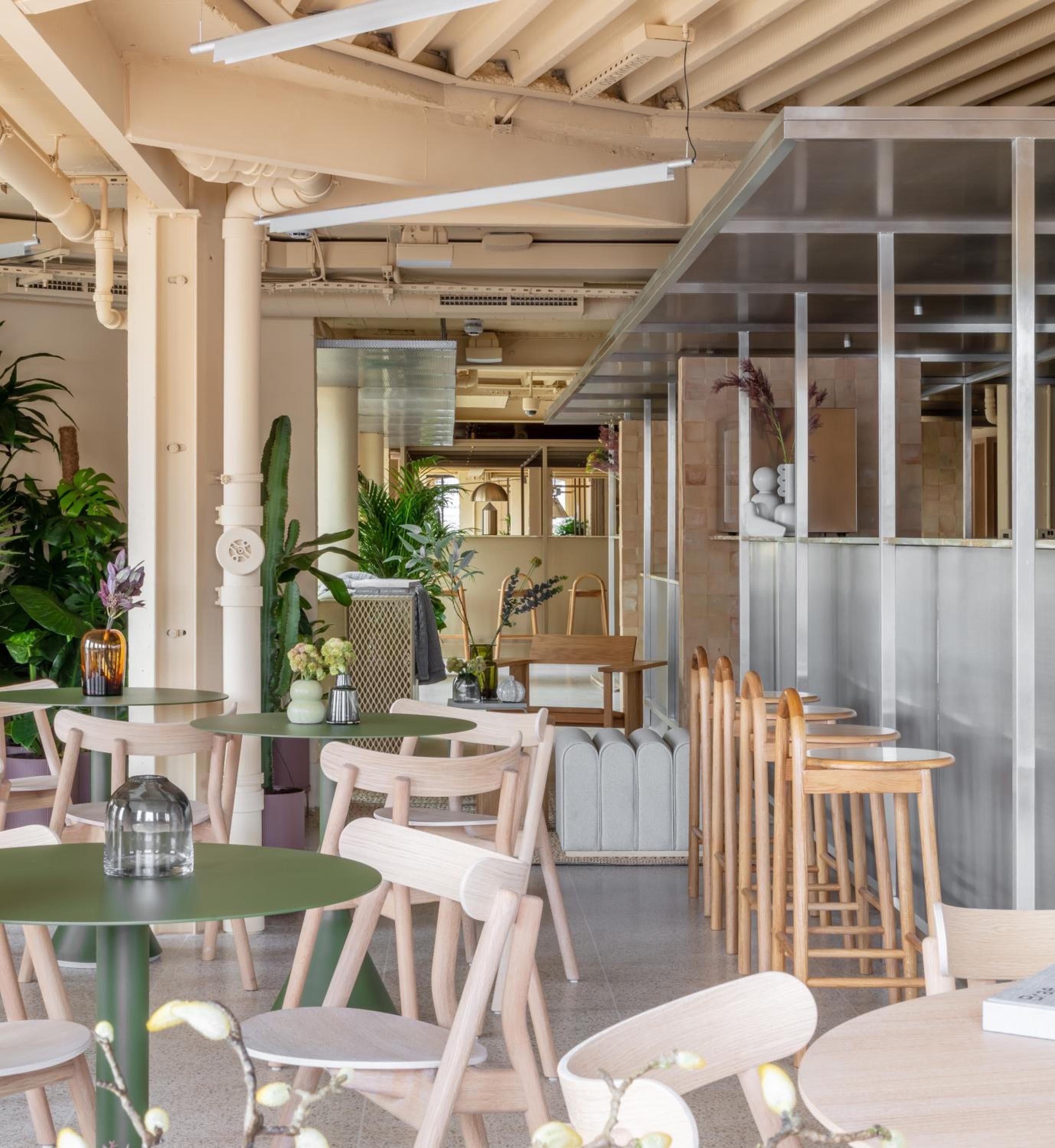 Locke at Broken Wharf — 24