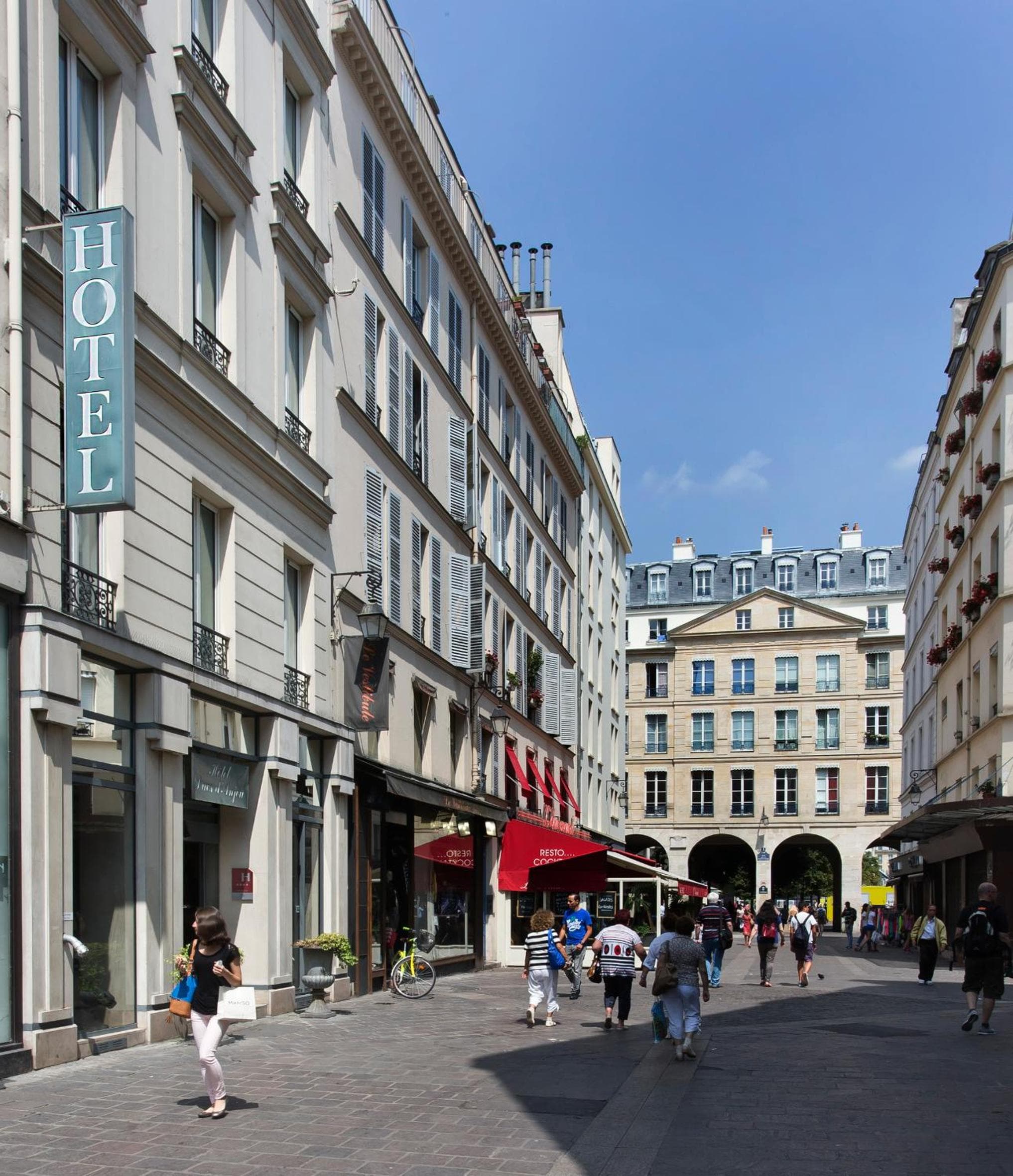 Hotel des Ducs D'Anjou — 18