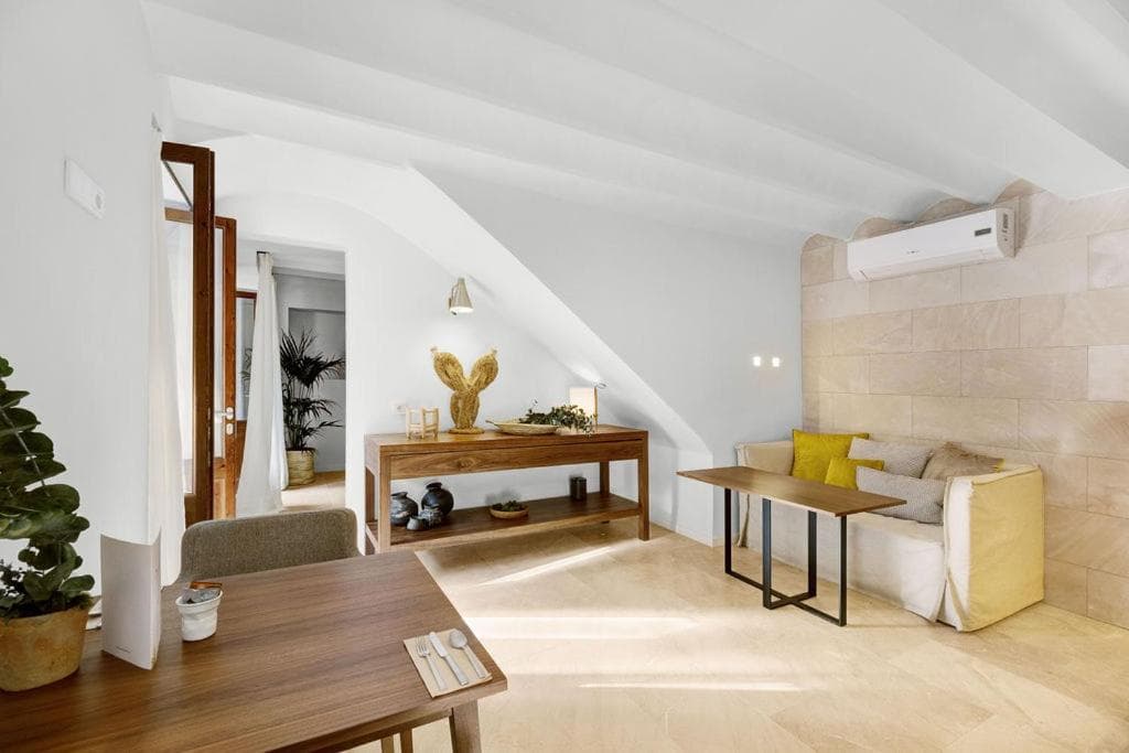 L'Avenida Adults Only — 30