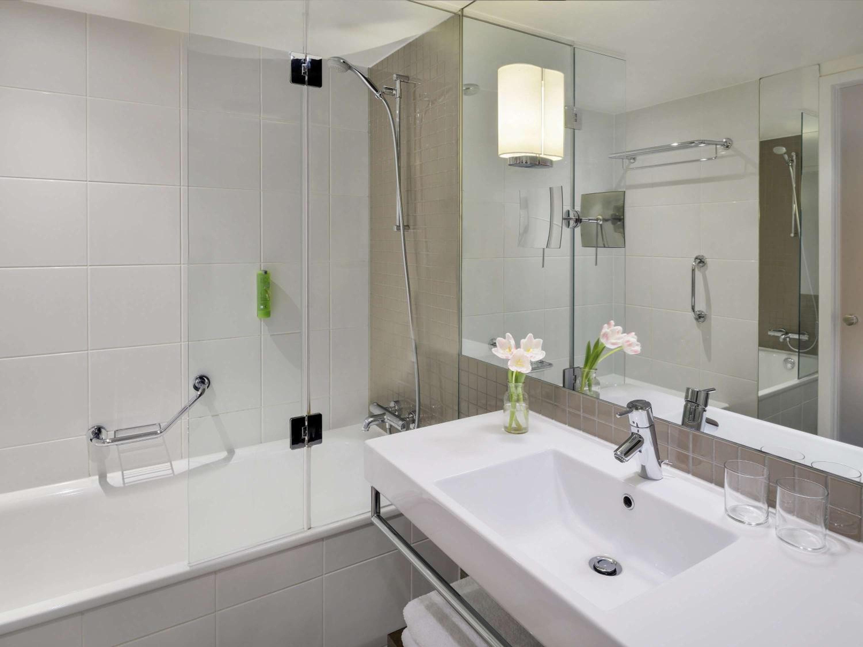 Mövenpick Hotel Amsterdam City Centre — 19