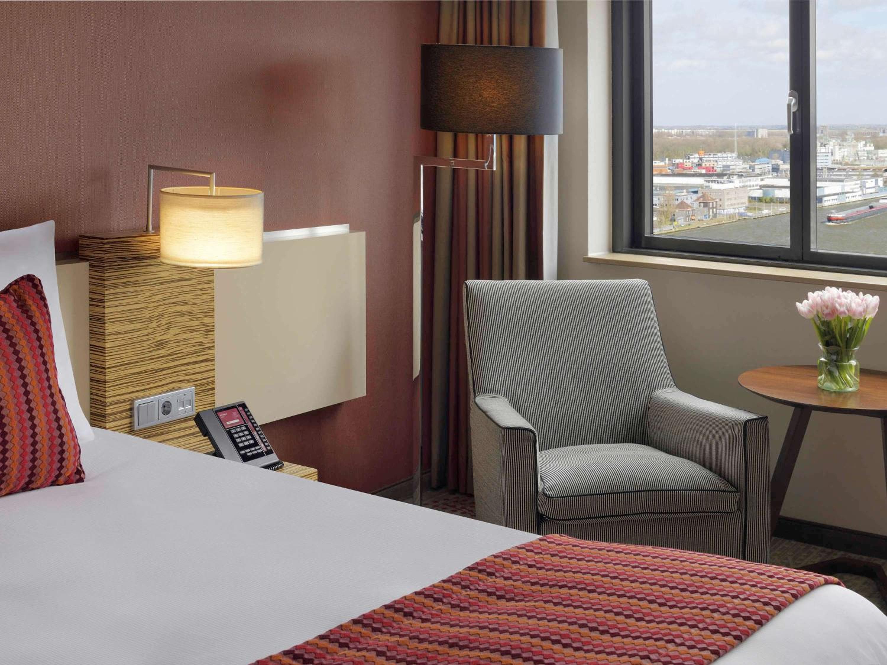 Mövenpick Hotel Amsterdam City Centre — 22
