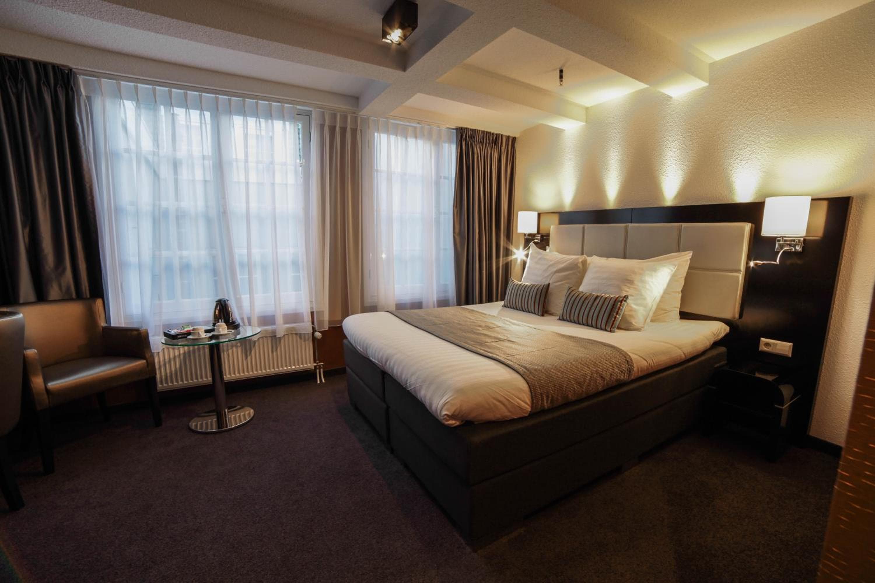 Hotel Mansion — 11