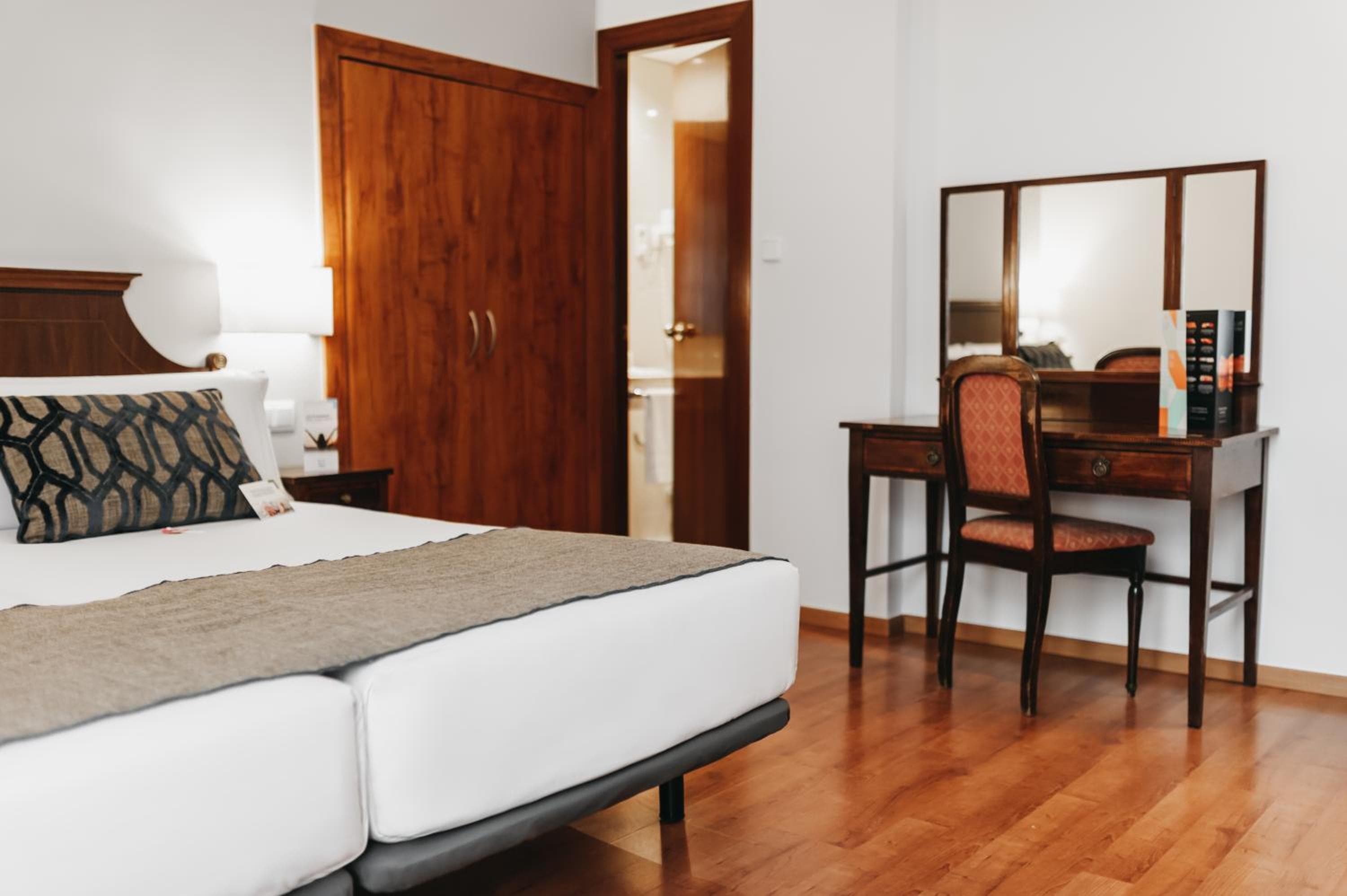 Oriente Atiram Hotel — 11
