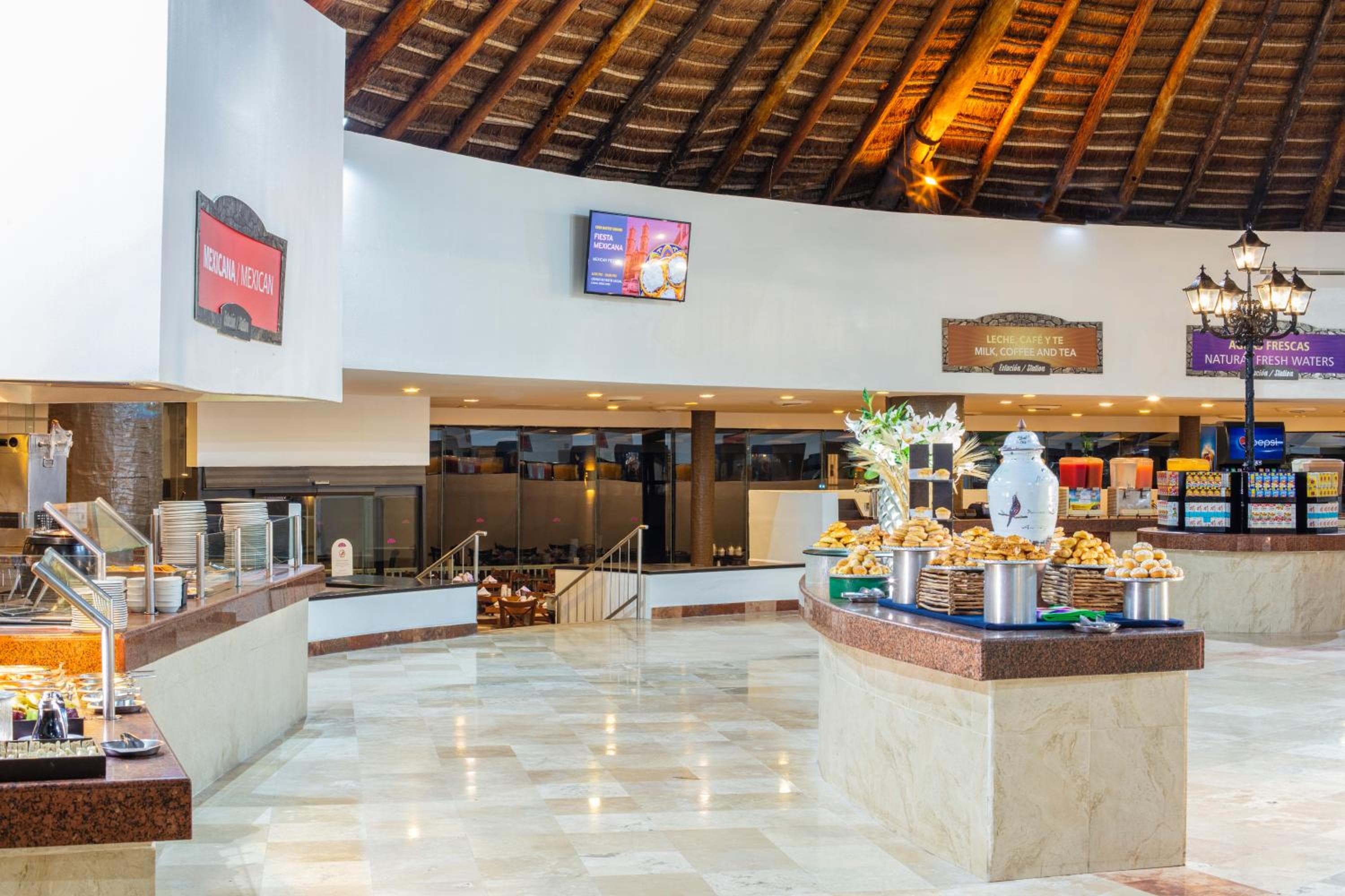 Crown Paradise Club Cancún - Todo Incluido — 10