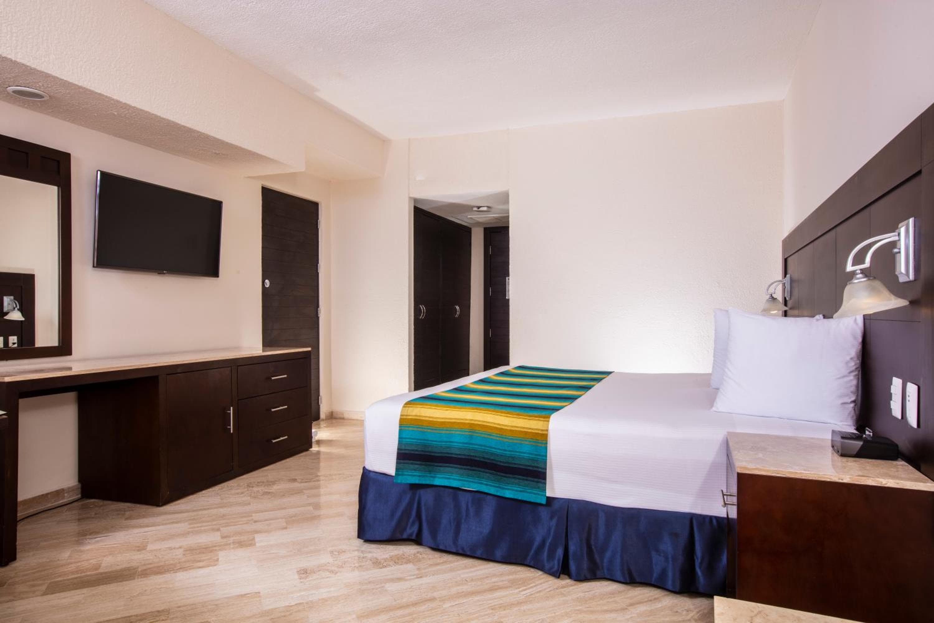 Crown Paradise Club Cancún - Todo Incluido — 9