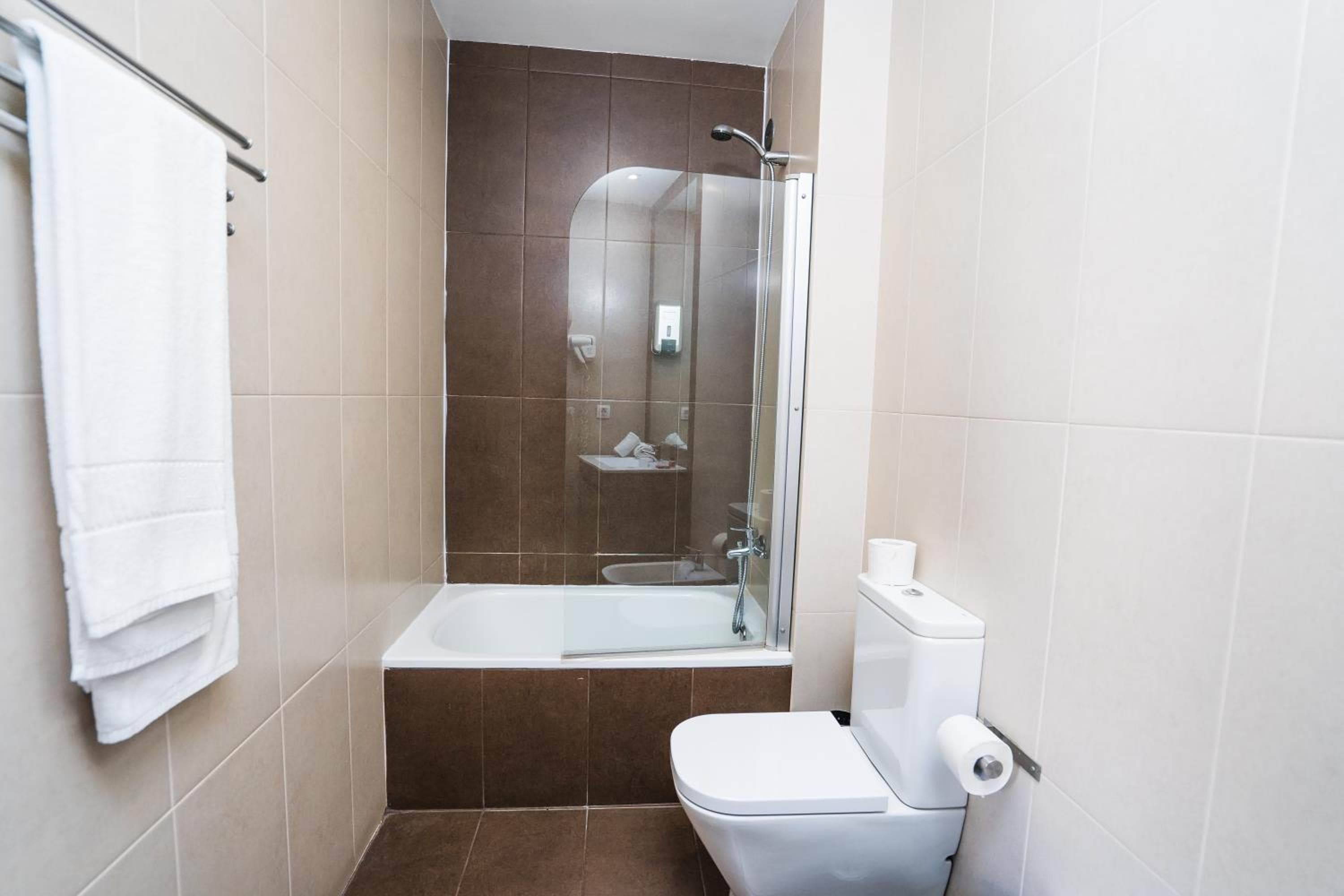 Lisbon Arsenal Suites — 11
