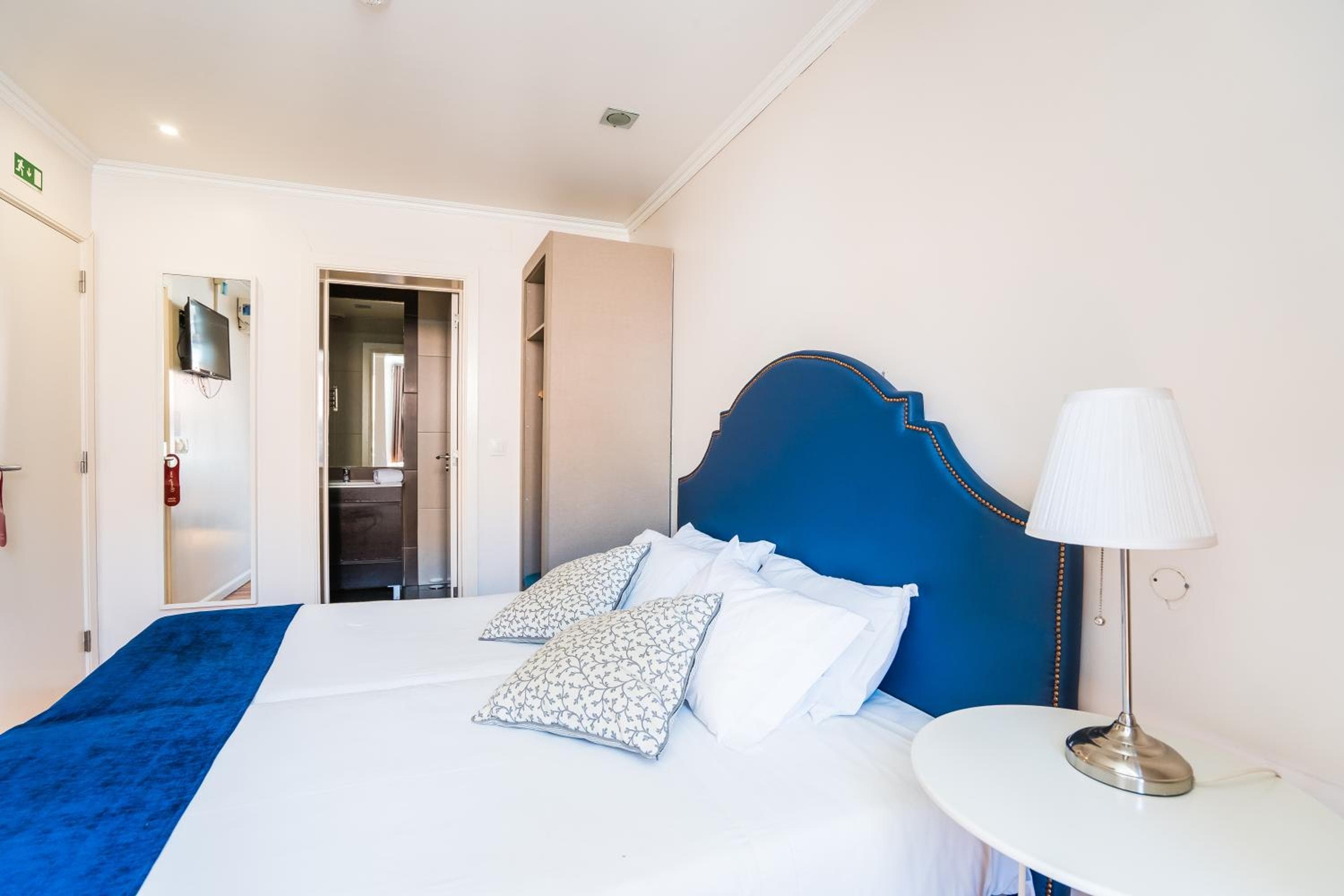 Lisbon Arsenal Suites — 11