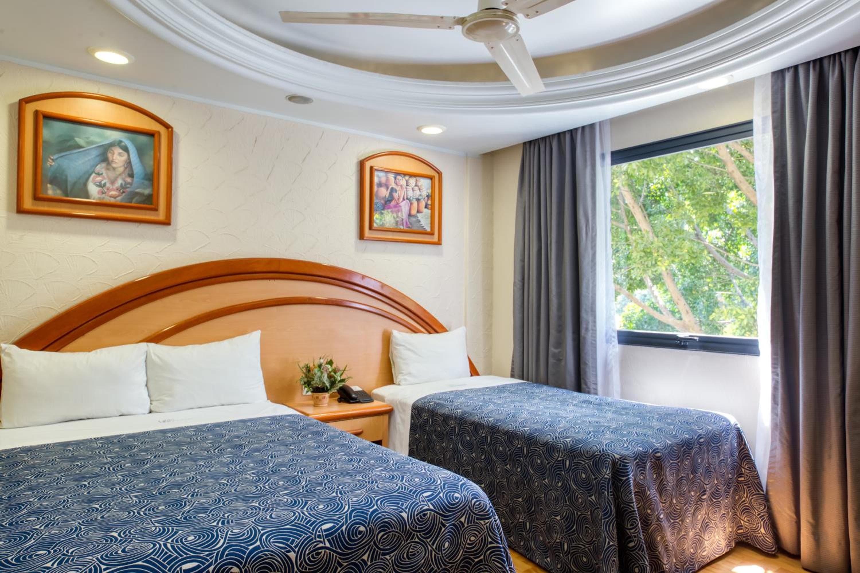 Hotel Diligencias — 3