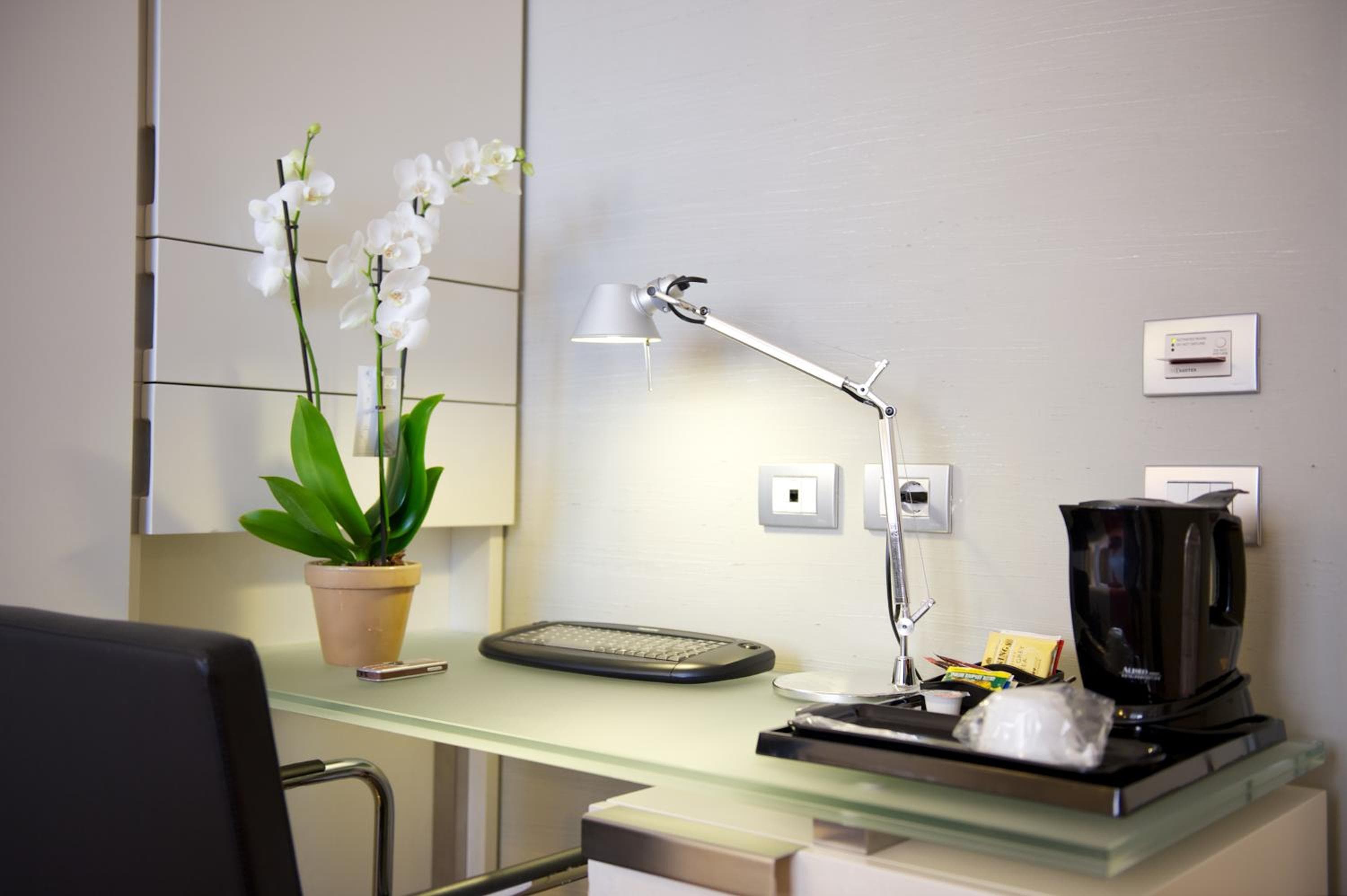Hotel Mercure Milano Solari — 9