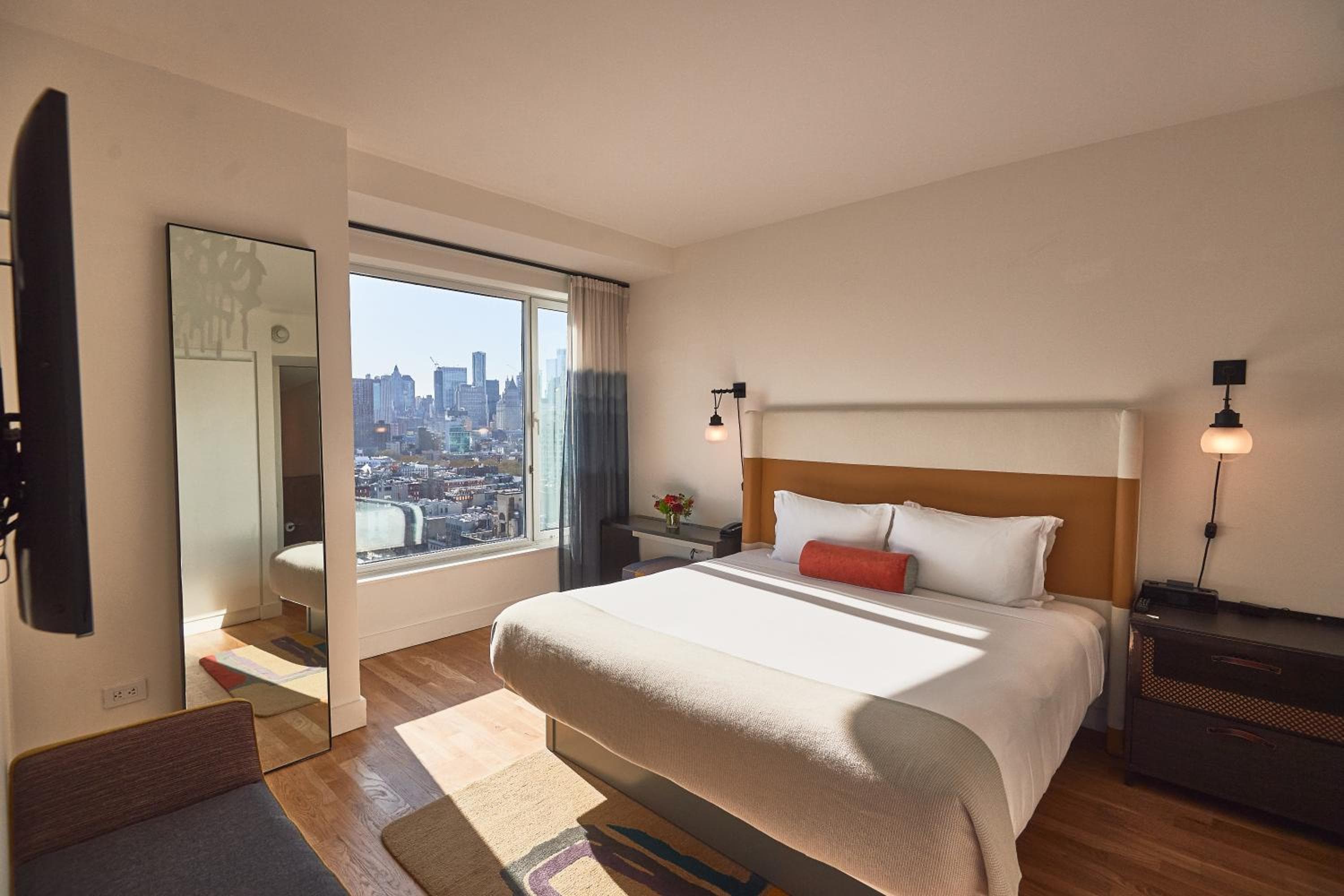 Hotel Indigo Lower East Side New York by IHG — 25