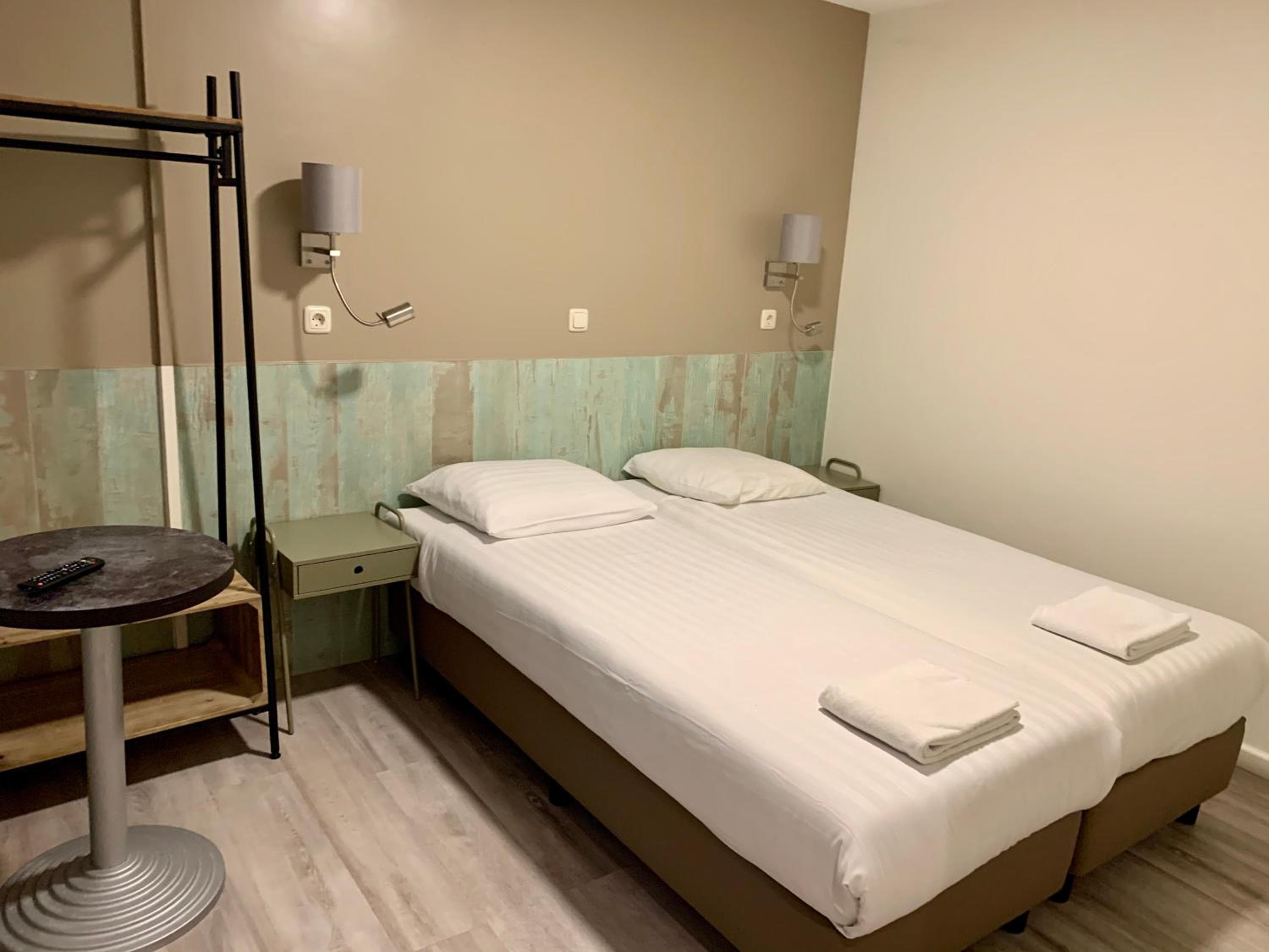 Hotel Damrak Inn — 27