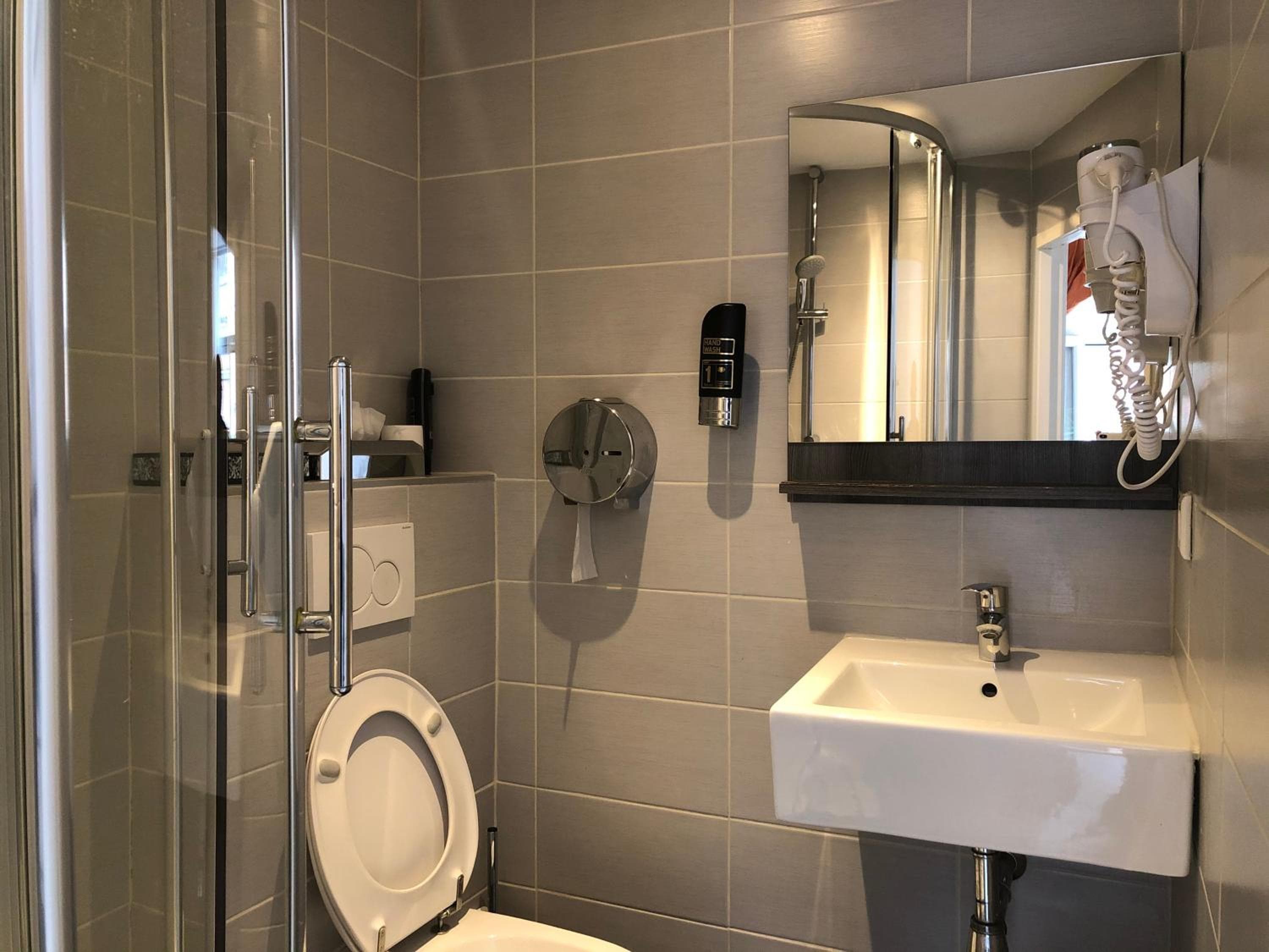 Hotel Damrak Inn — 20