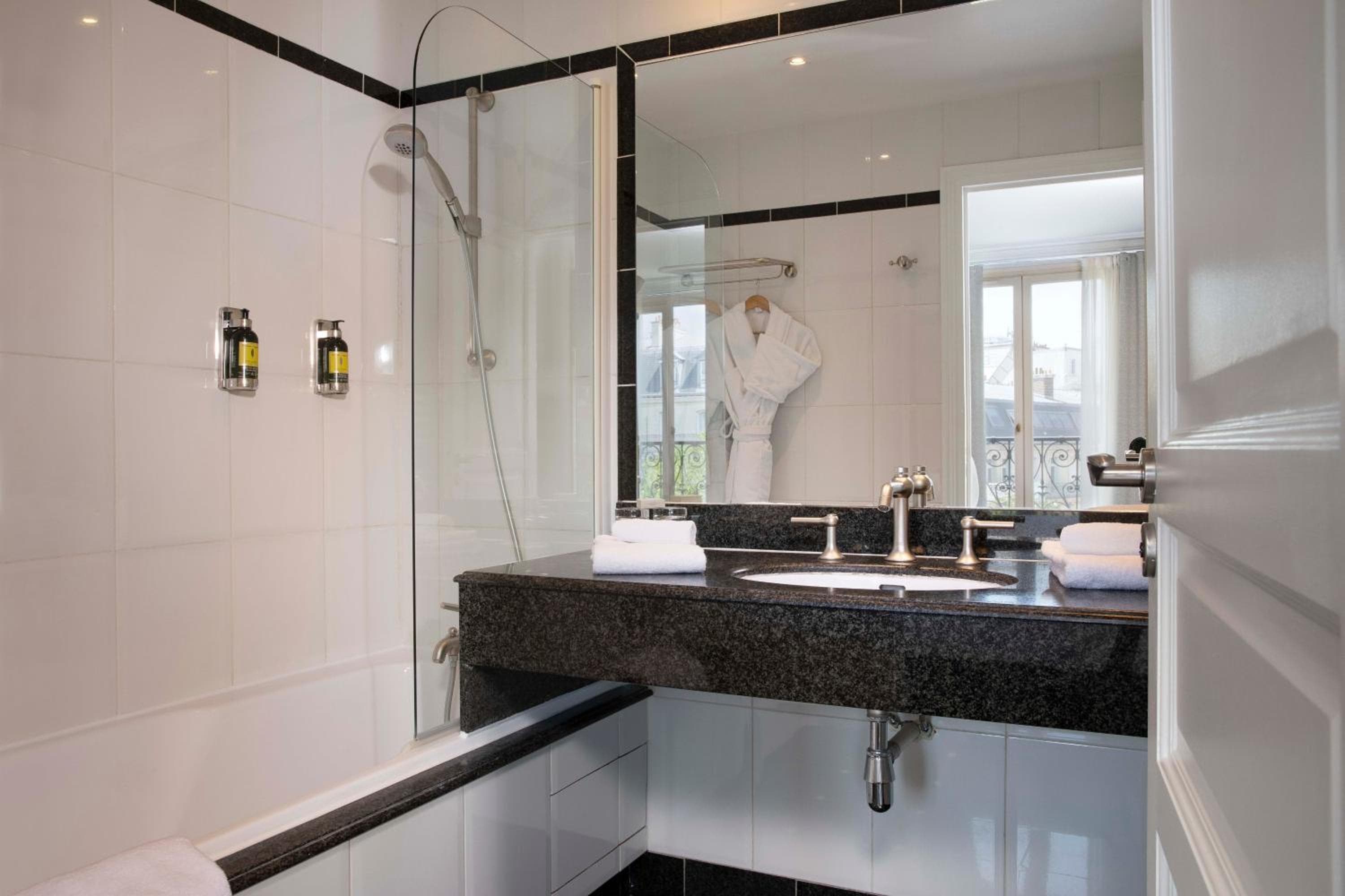 Hotel Elysées Regencia — 8