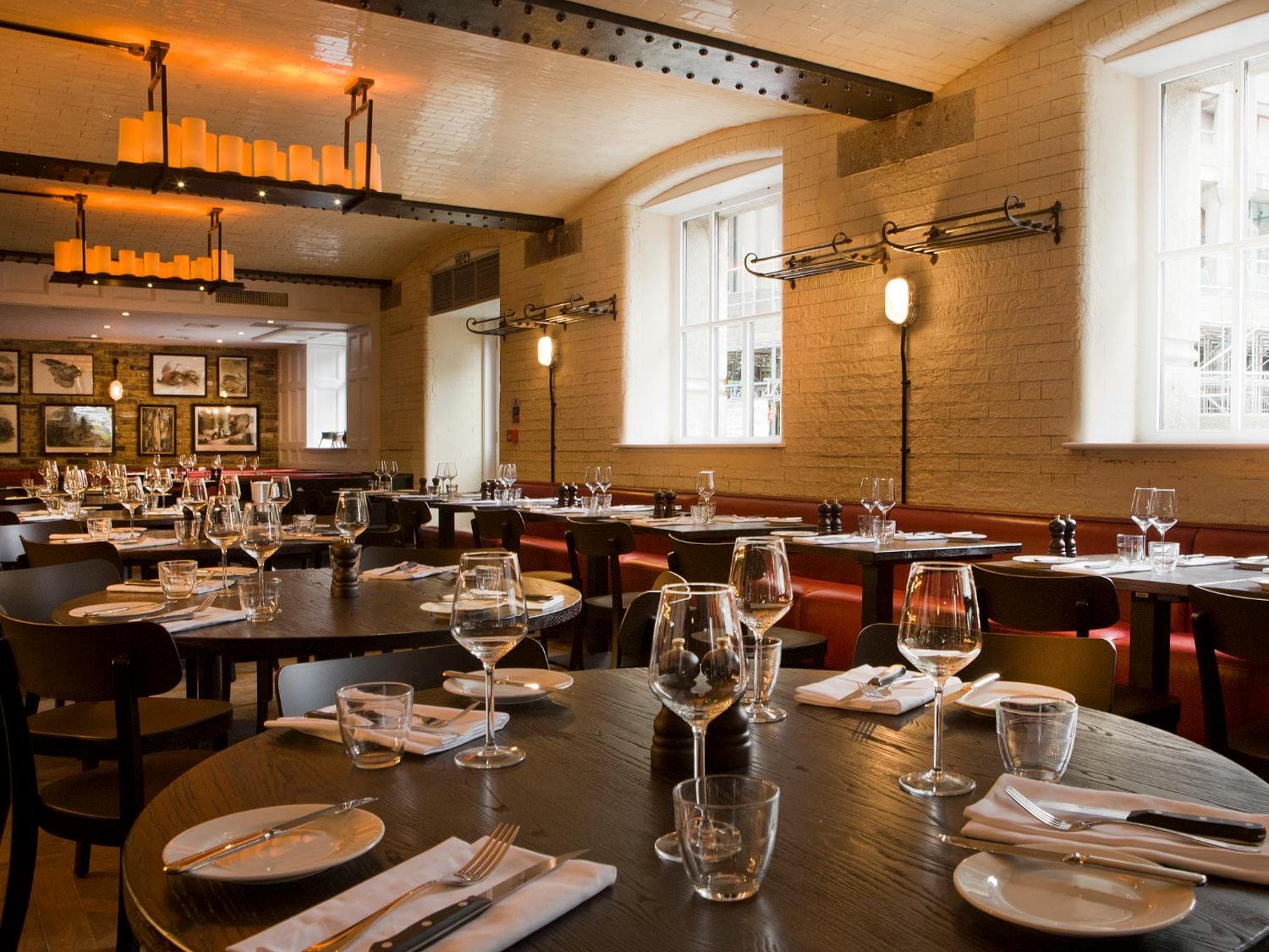 El Montcalm en la cervecería de la ciudad de Londres — 26
