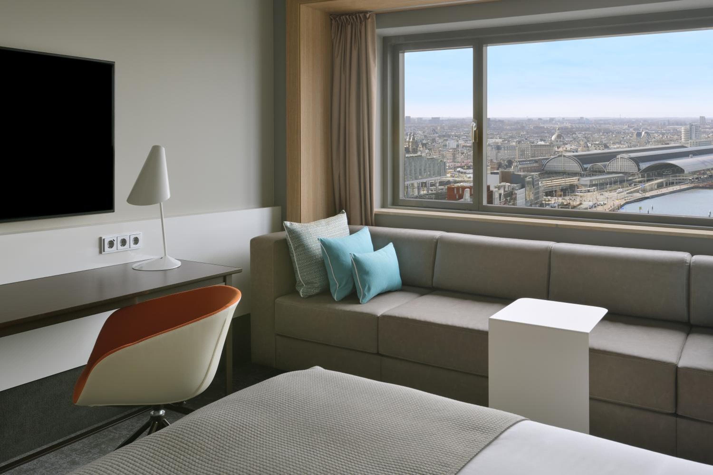 Mövenpick Hotel Amsterdam City Centre — 22