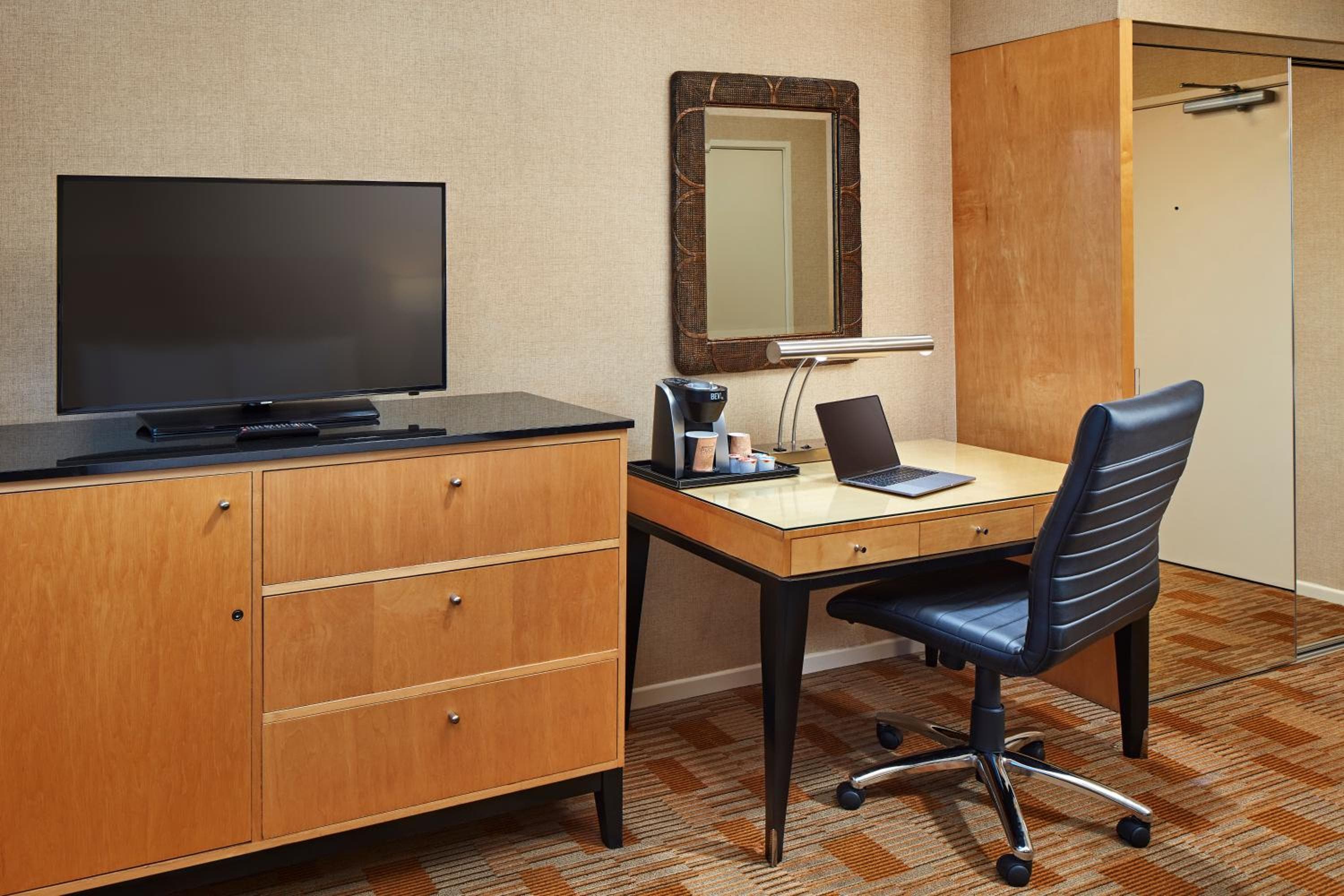 Hotel Elan — 8