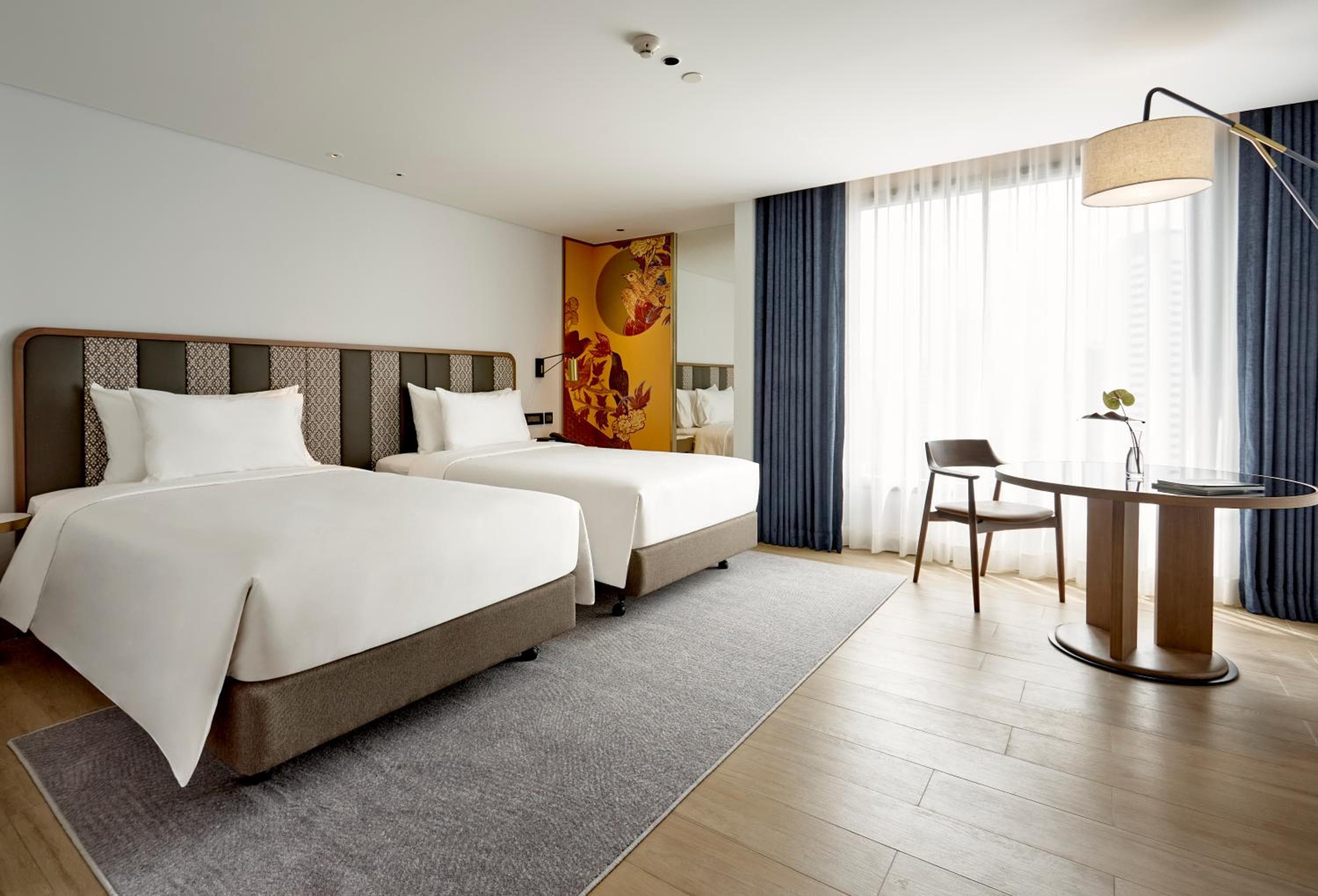Montien Hotel Surawong Bangkok — 25