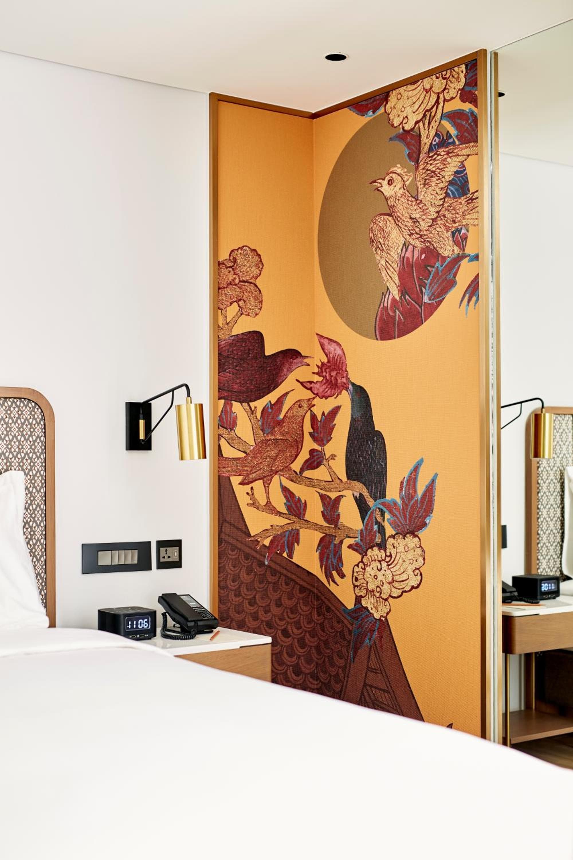 Montien Hotel Surawong Bangkok — 15
