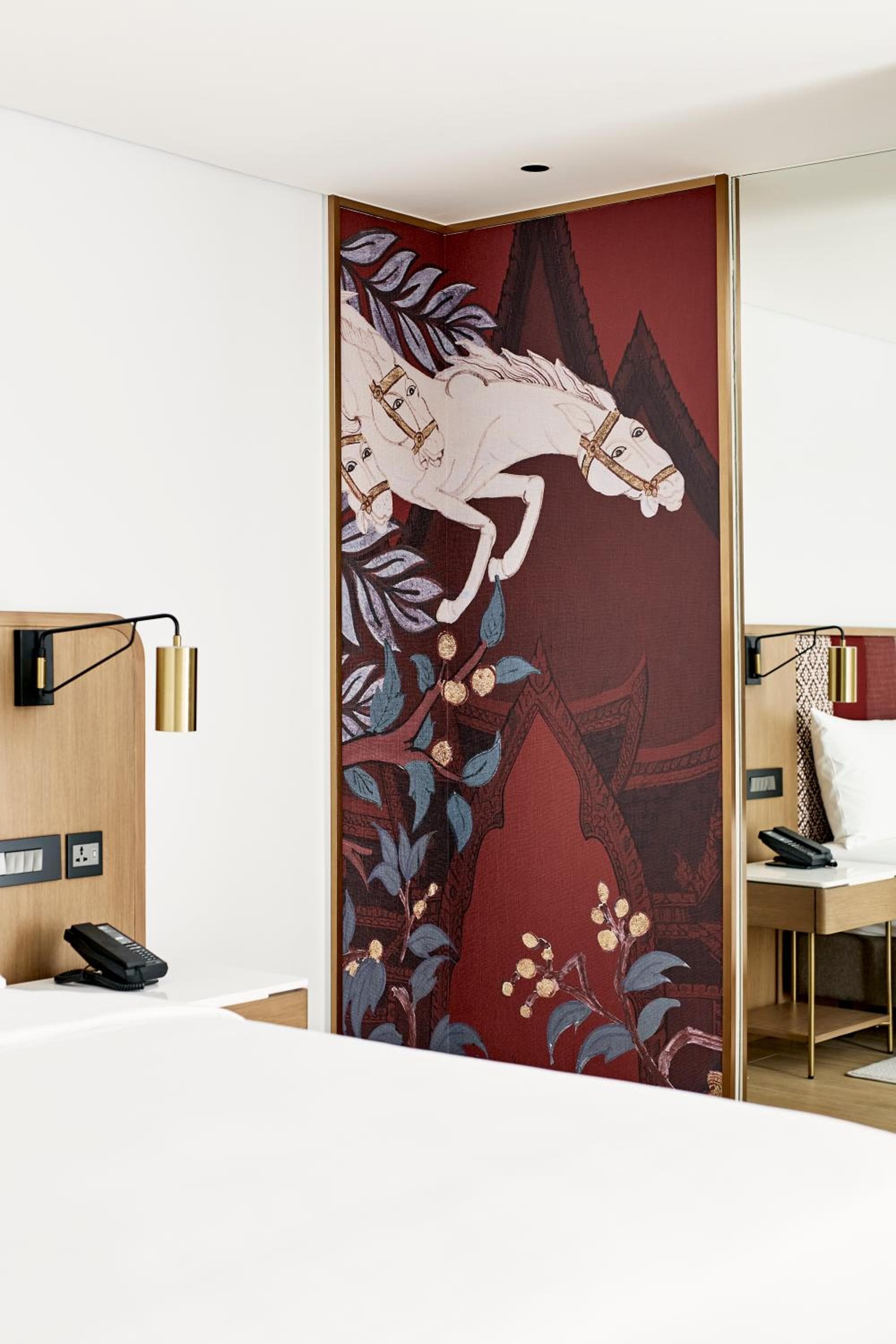 Montien Hotel Surawong Bangkok — 12