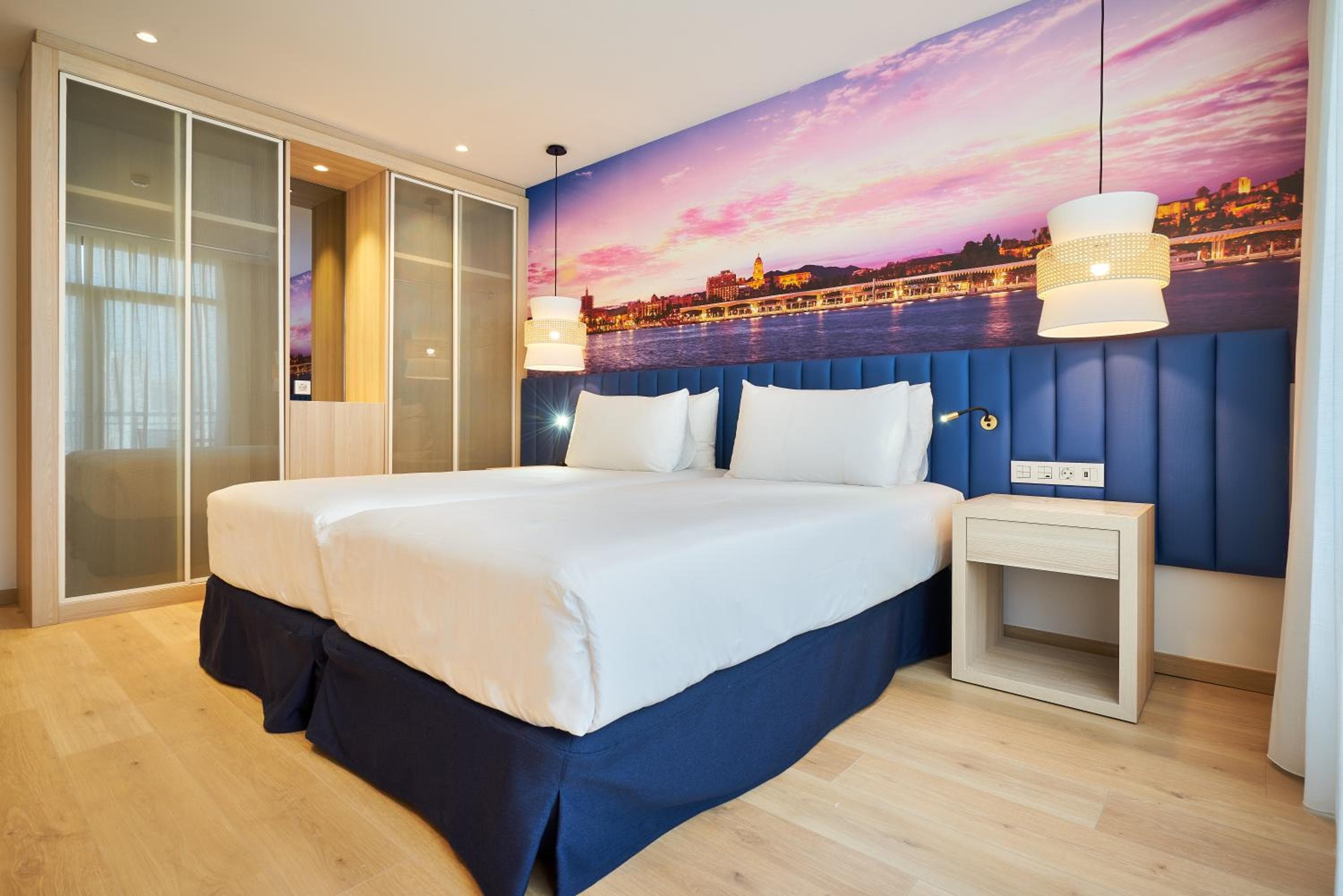 Eurostars Astoria — 13