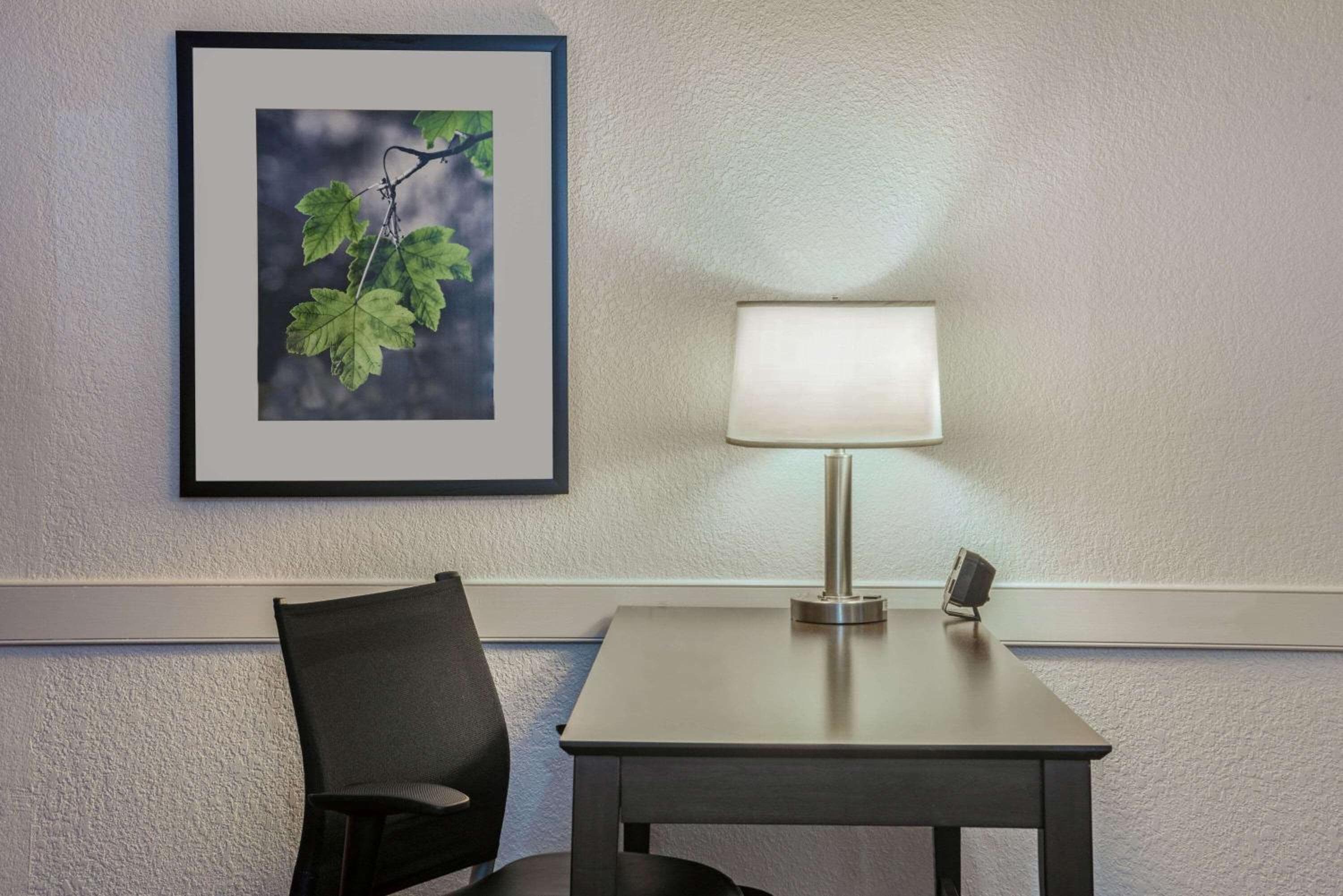 La Quinta Inn by Wyndham Miami Airport North — 19