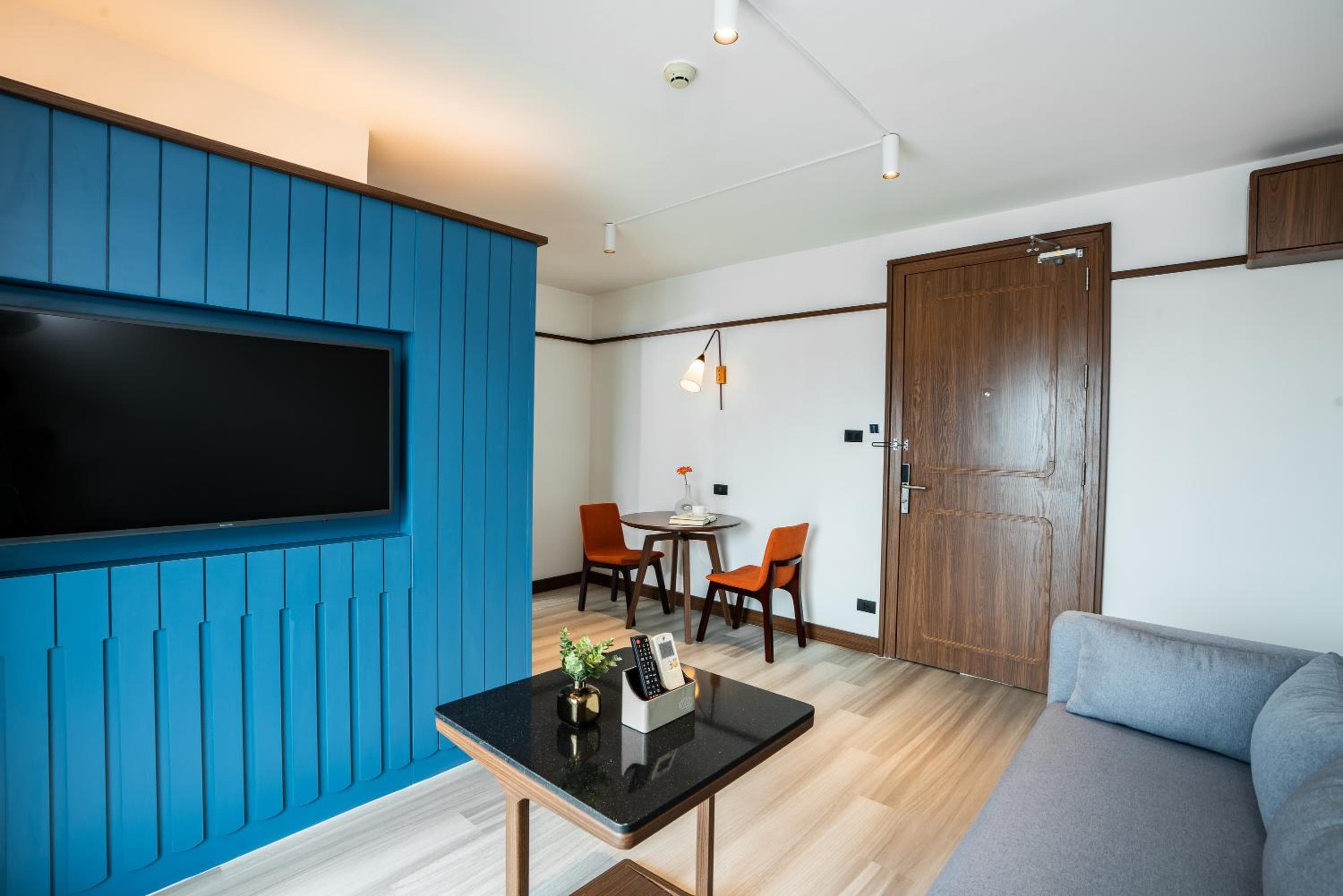 Hotel Amber Sukhumvit 85 — 2
