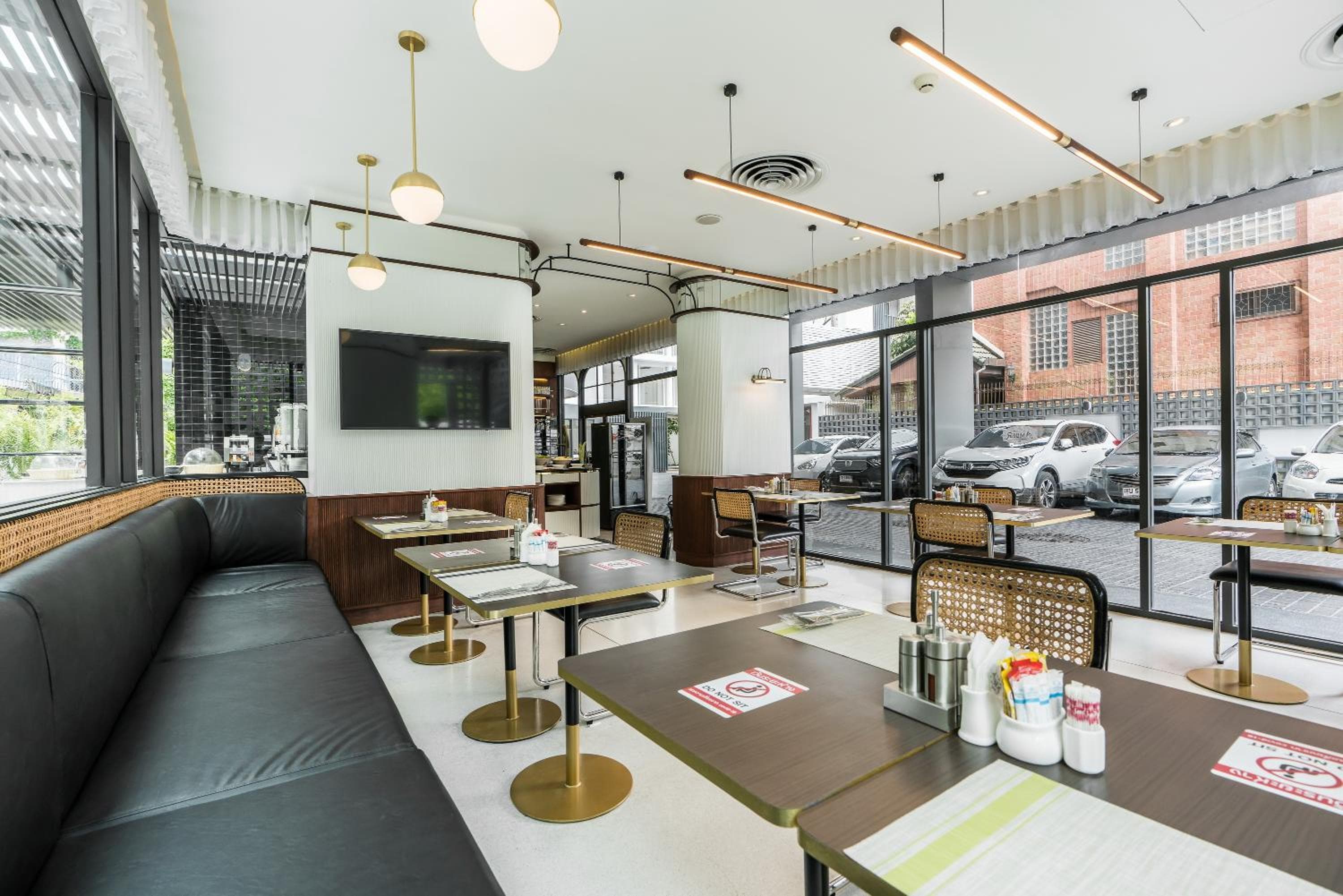 Hotel Amber Sukhumvit 85 — 3