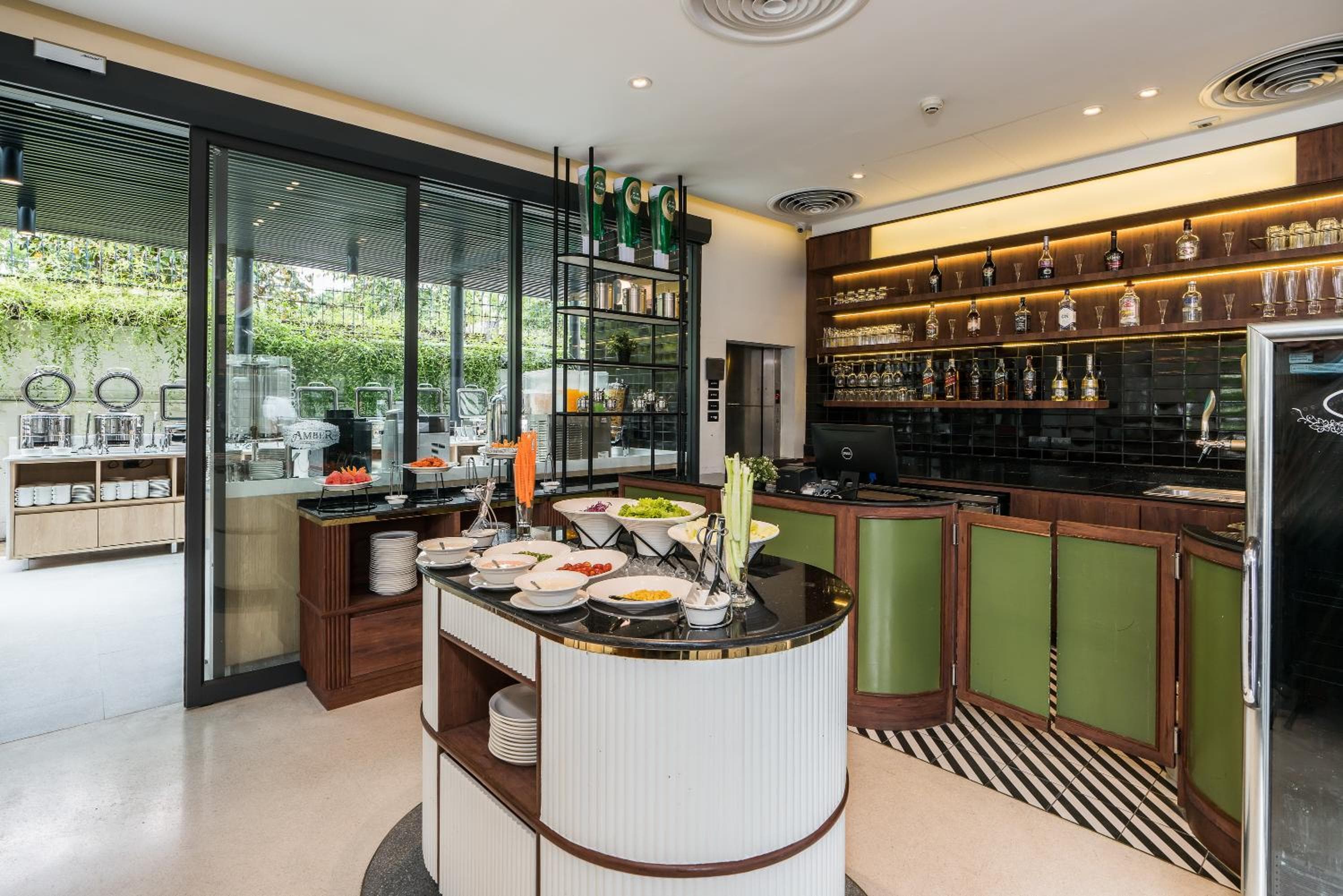 Hotel Amber Sukhumvit 85 — 28