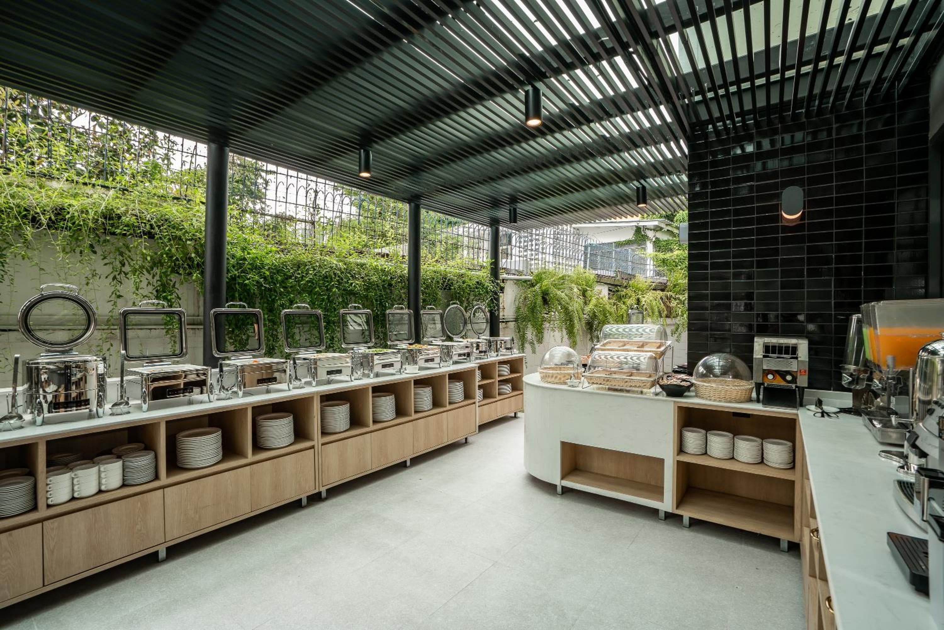 Hotel Amber Sukhumvit 85 — 7