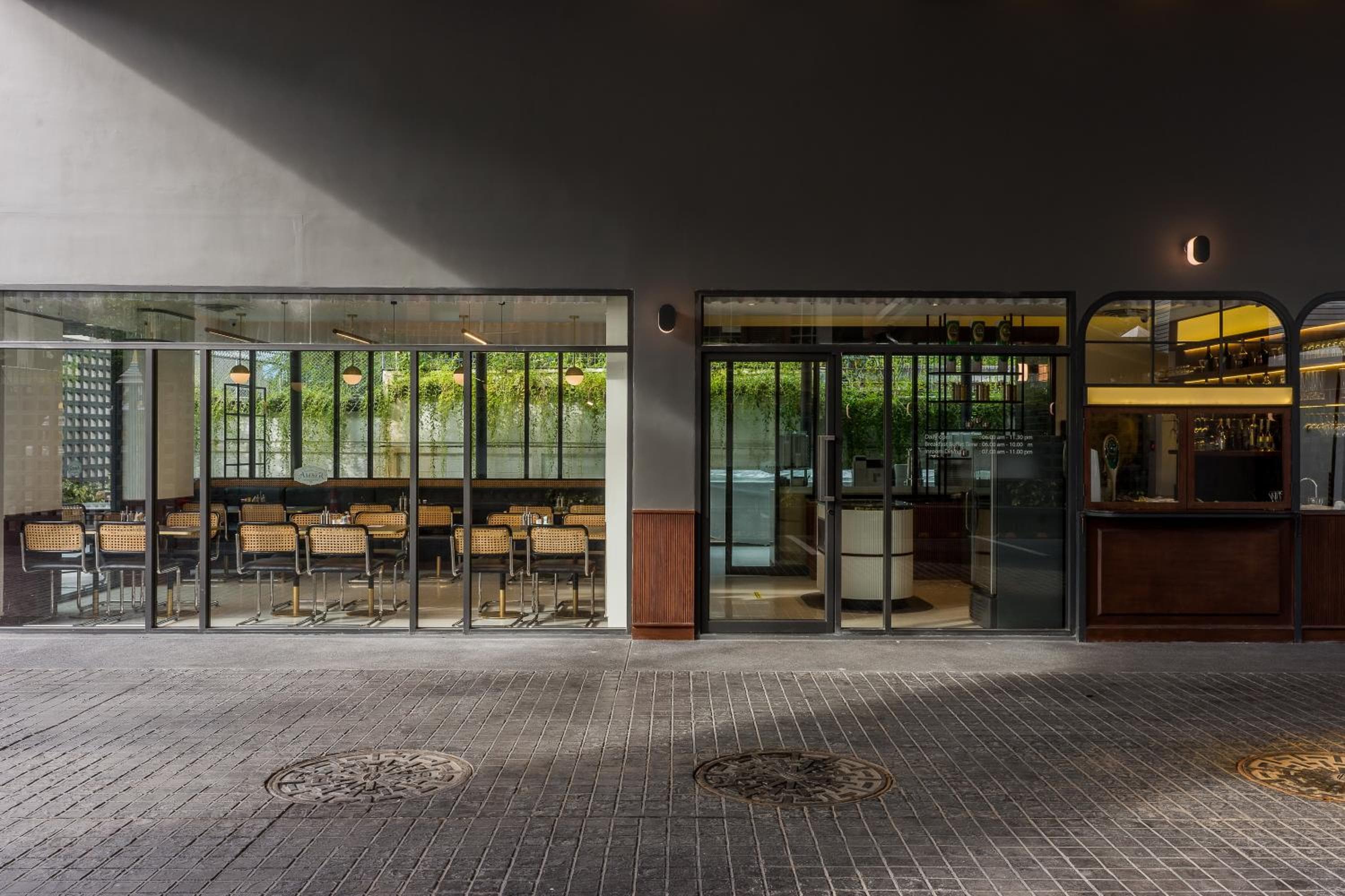 Hotel Amber Sukhumvit 85 — 17