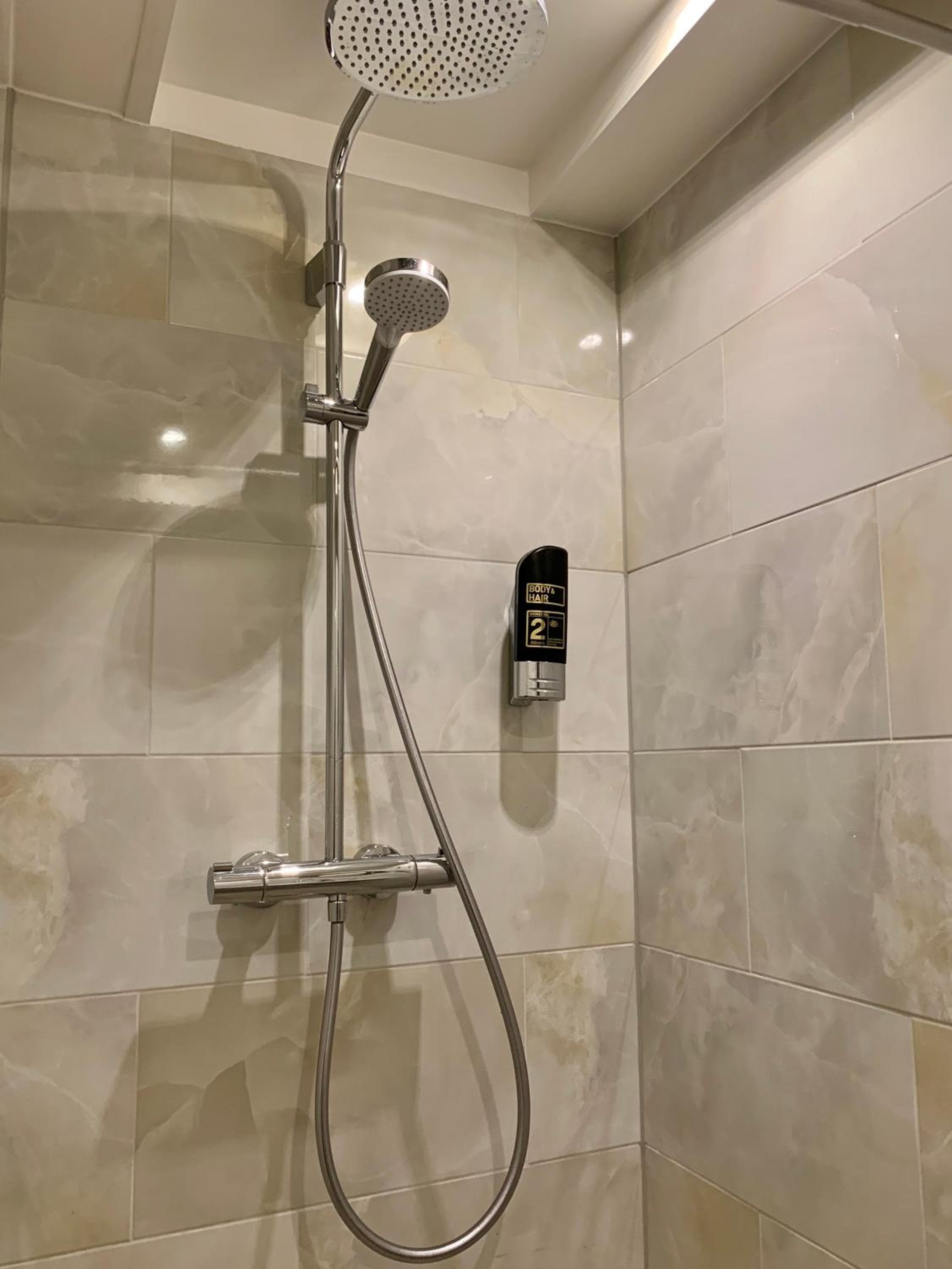 Hotel Damrak Inn — 12
