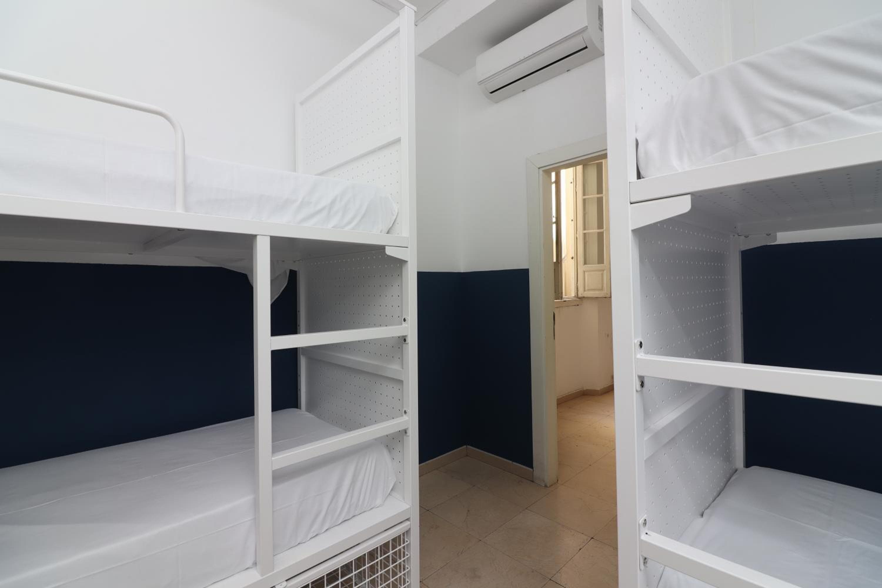 Feel Hostels City Center — 27