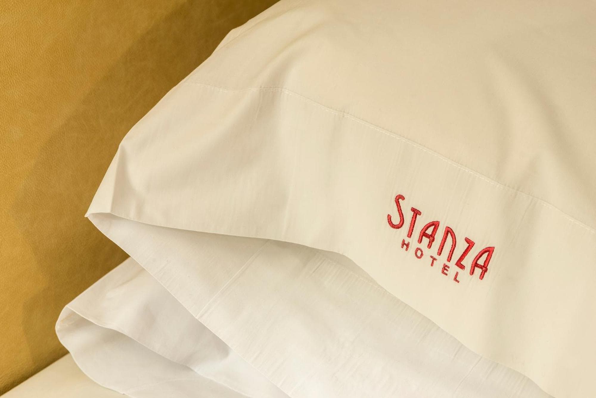 Stanza Hotel — 13