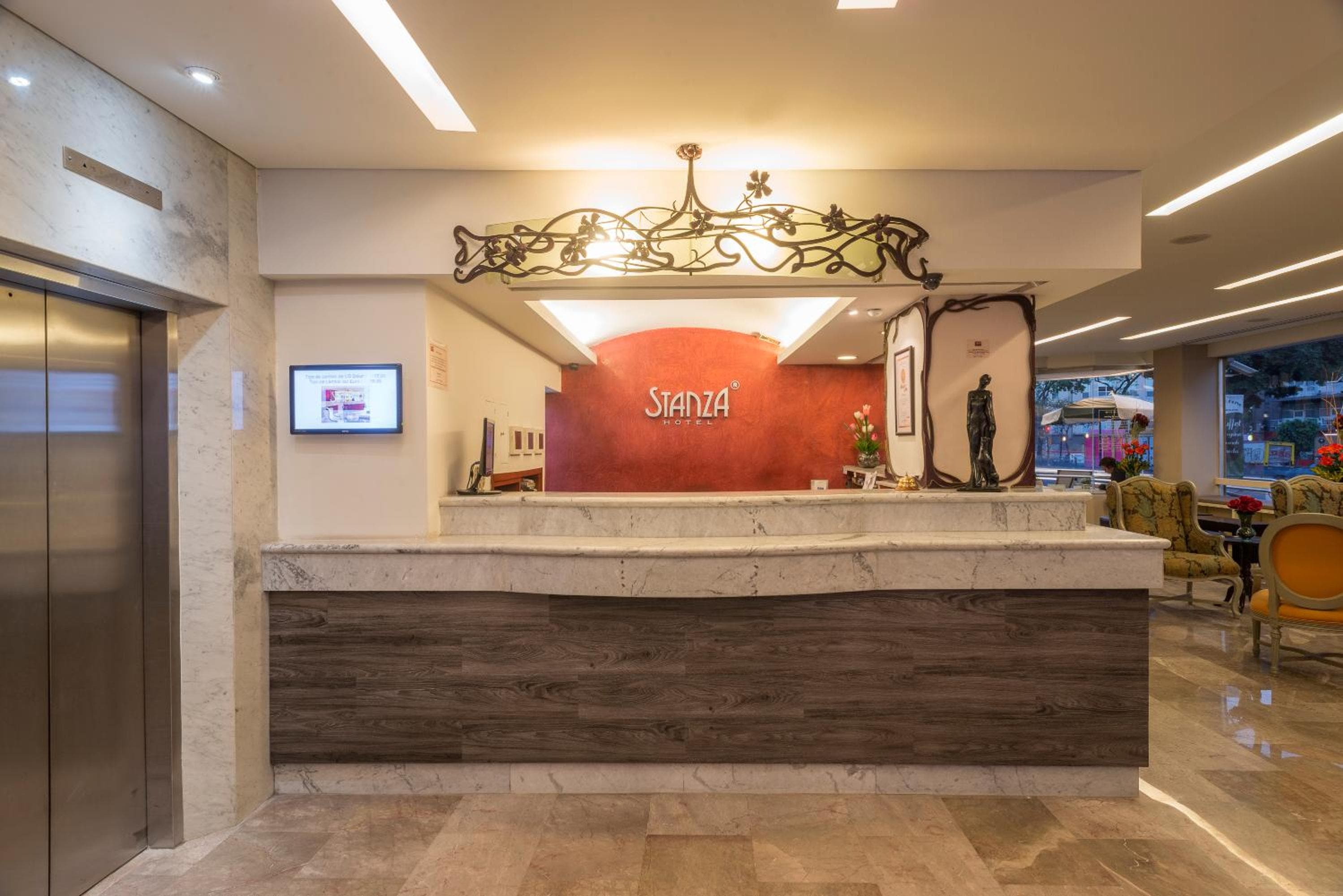 Stanza Hotel — 14
