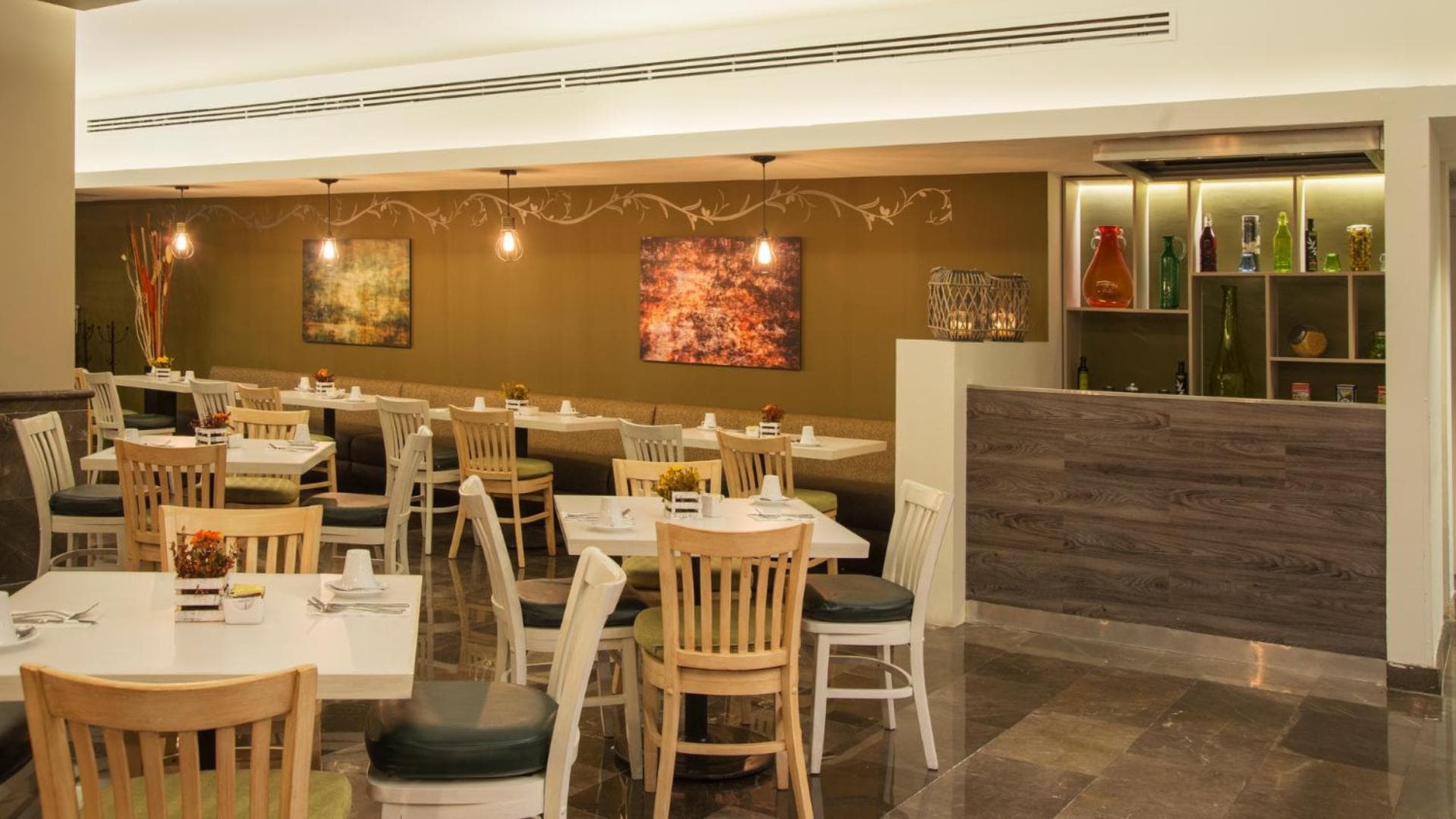 Stanza Hotel — 5