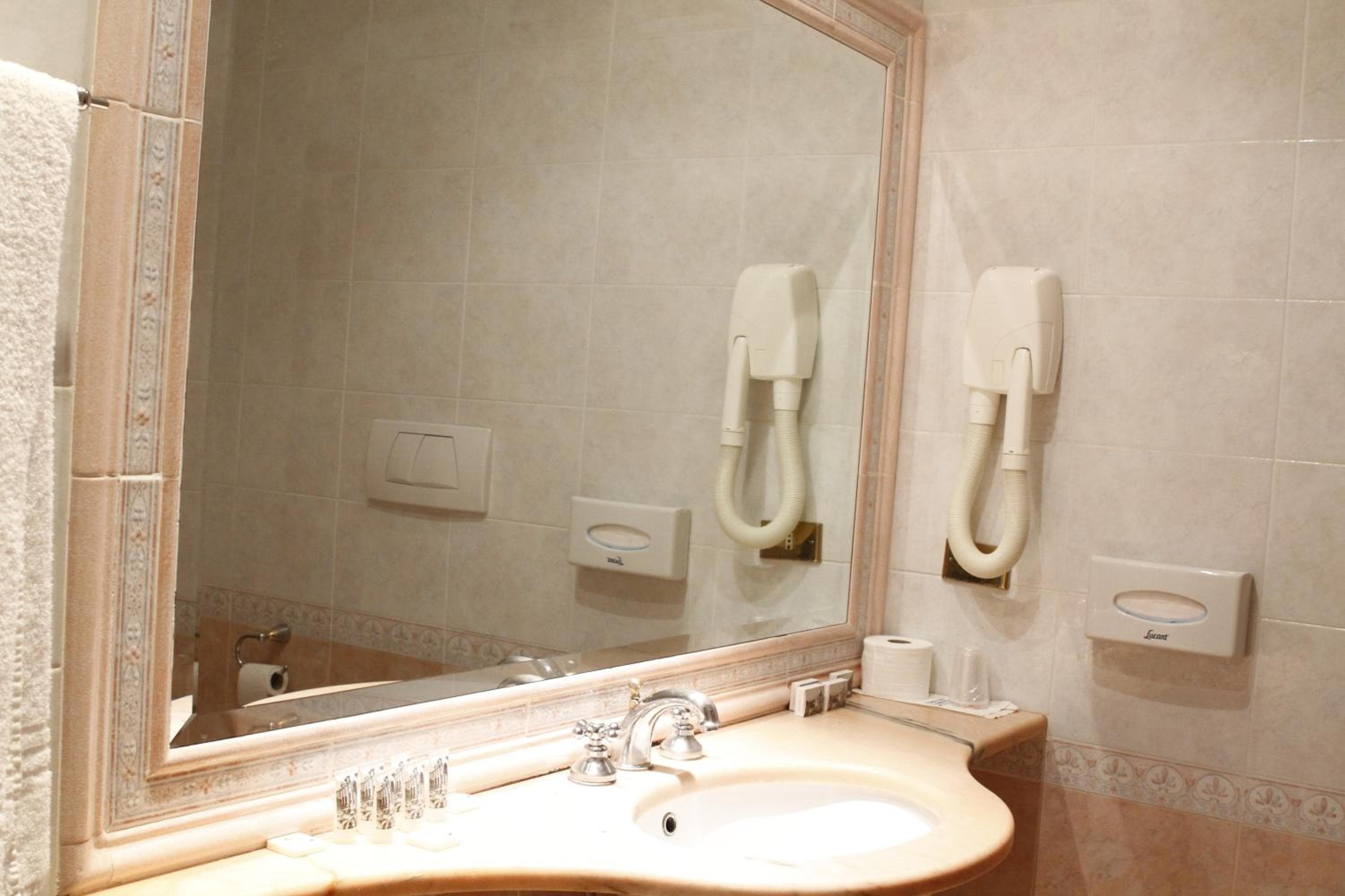 Hotel Pace Helvezia — 2