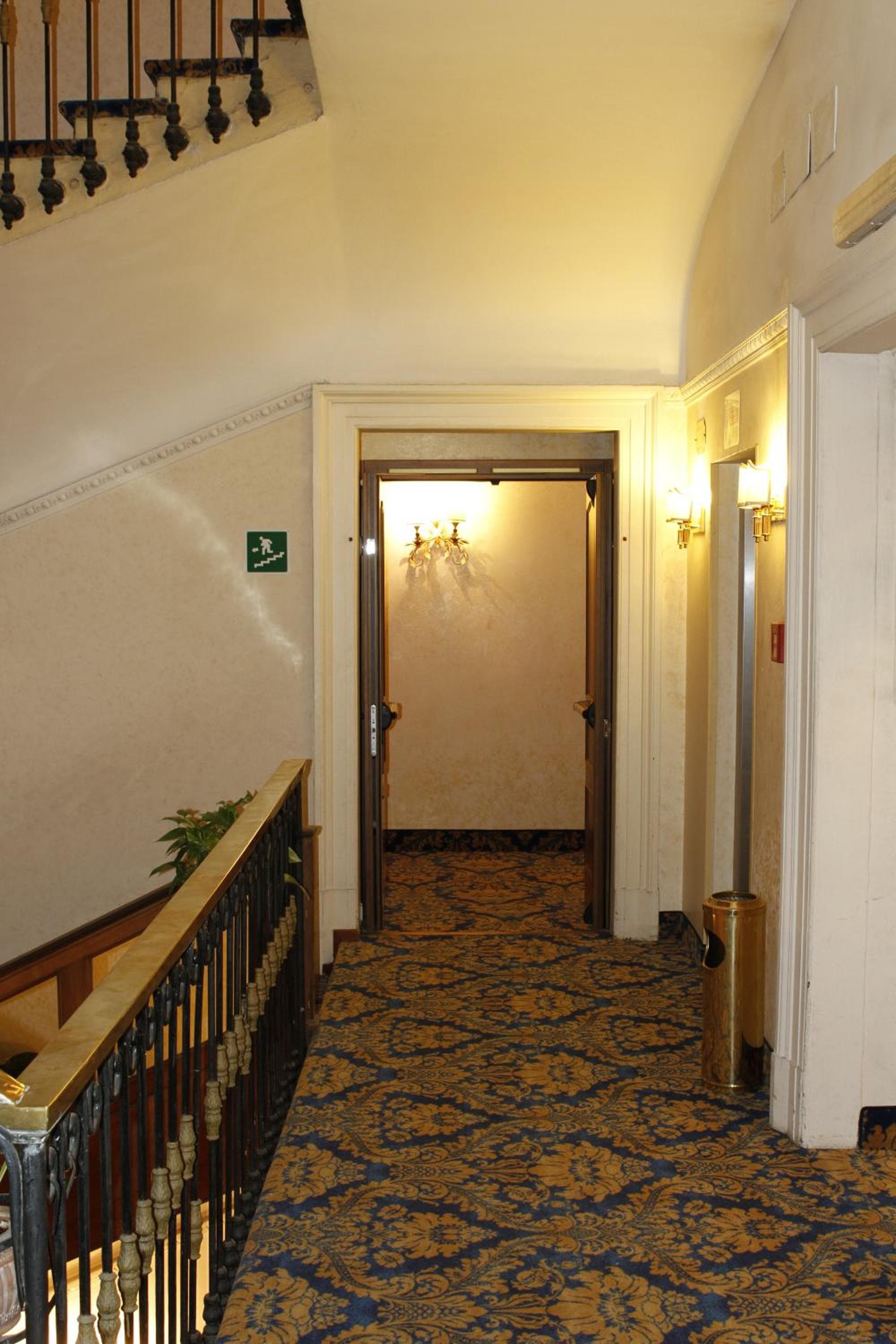 Hotel Pace Helvezia — 16