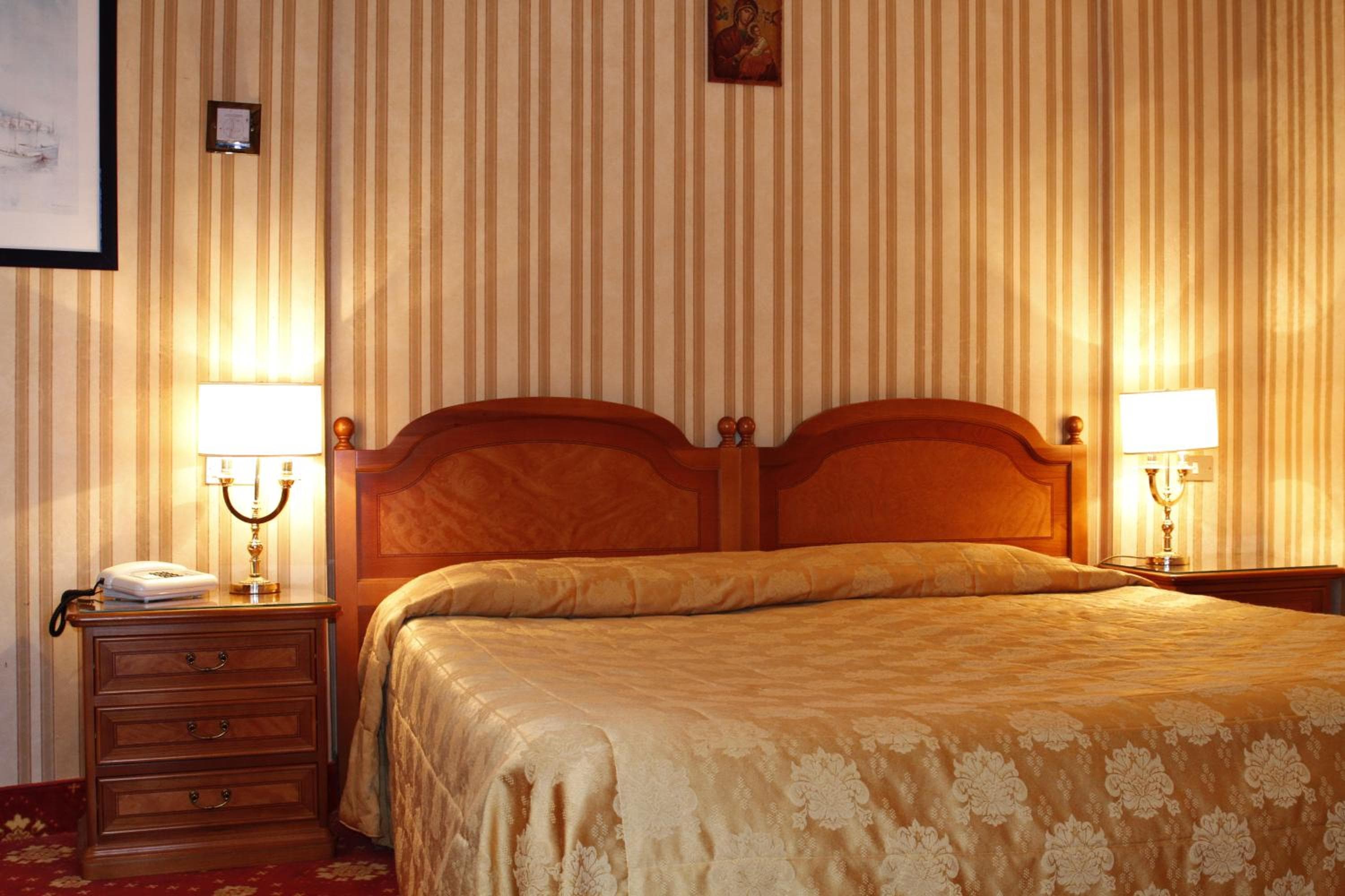 Hotel Eliseo — 28